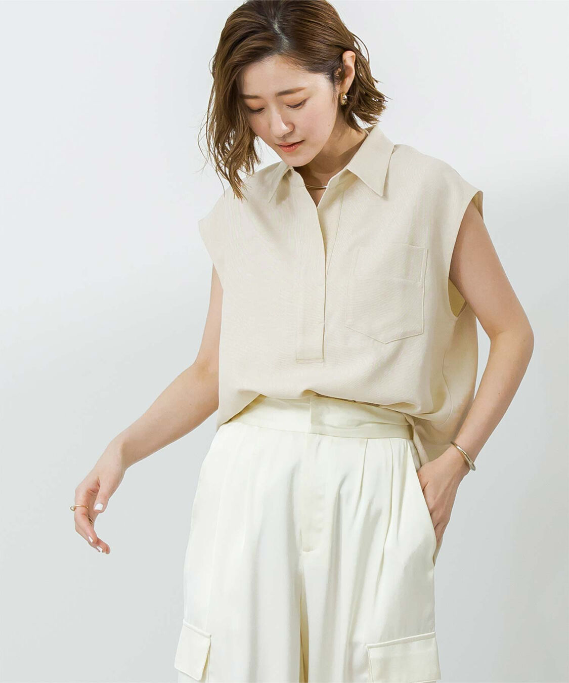 ur's「リネンライクフレンチスリーブスキッパーブラウス」|シャツ・ブラウス|