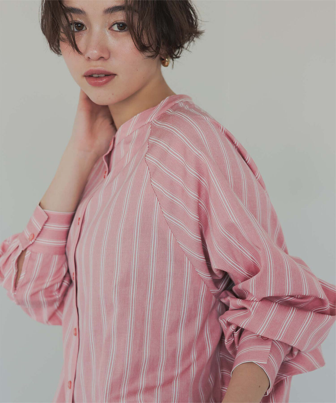 titivate「バックフリルバンドカラーシャツ」|シャツ・ブラウス|