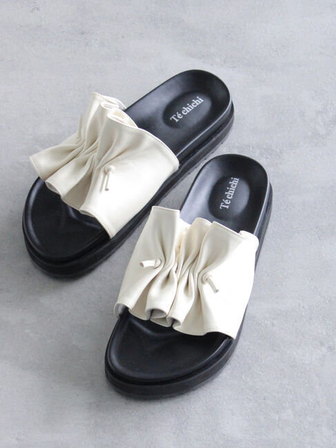 Te chichi「シュリンクフットベットサンダル」|サンダル|