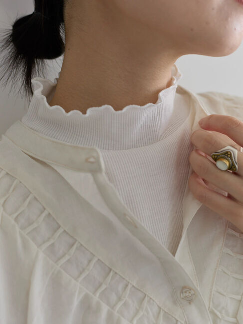 Samansa Mos2 blue「【吸湿発熱】リブフリル衿PO」|Tシャツ・カットソー|オフホワイト