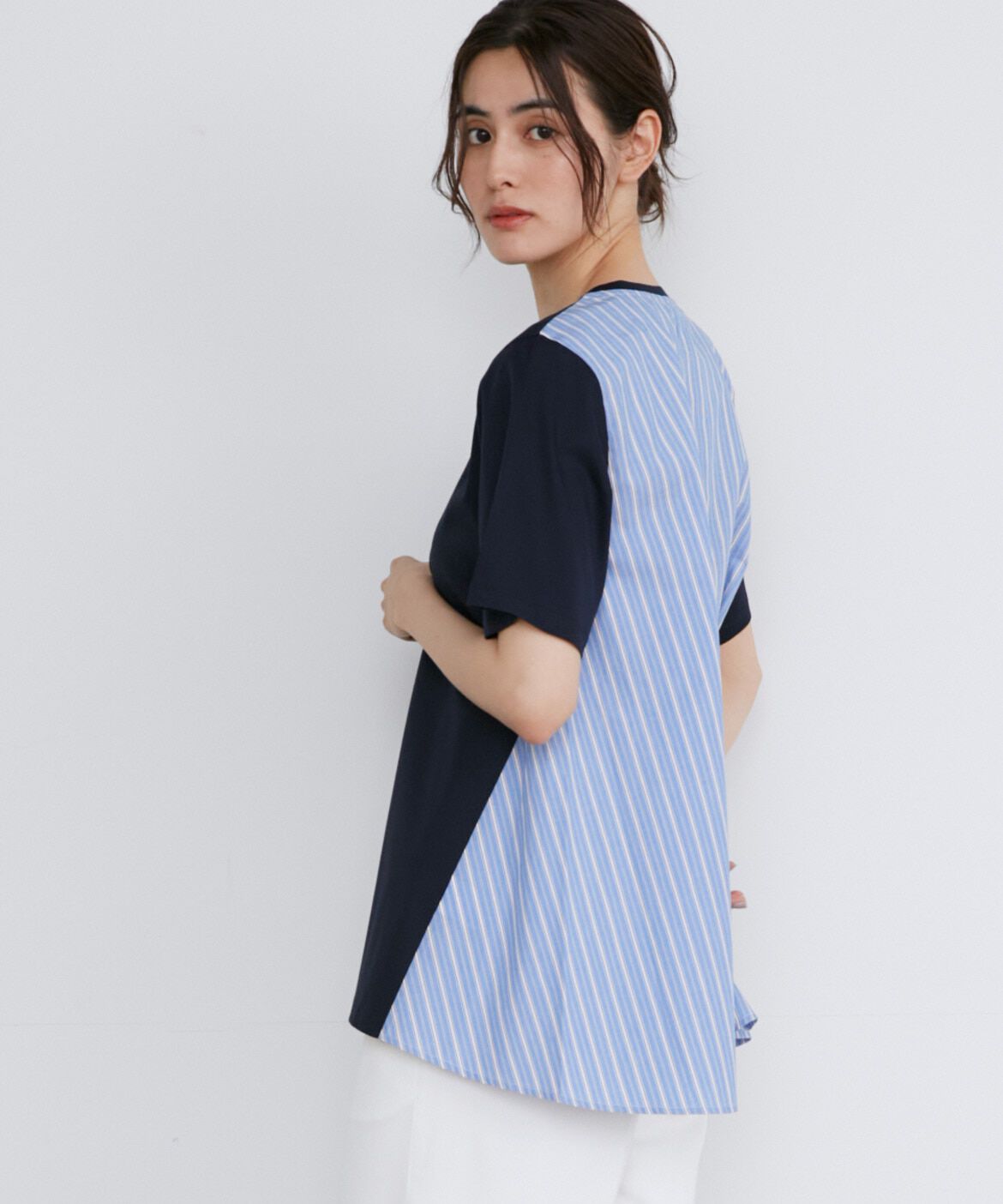 INED「《大きいサイズ》異素材コンビAラインプルオーバー」|Tシャツ・カットソー|ネイビー