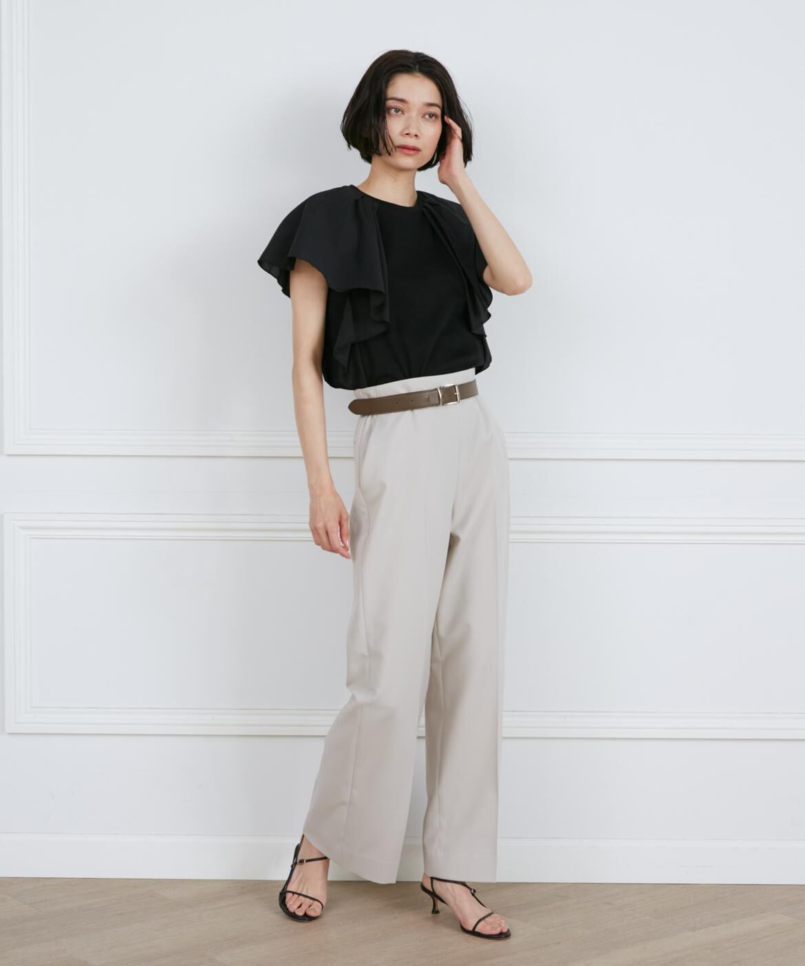 INED「《大きいサイズ》異素材ラッフルスリーブカットソー」|Tシャツ・カットソー|