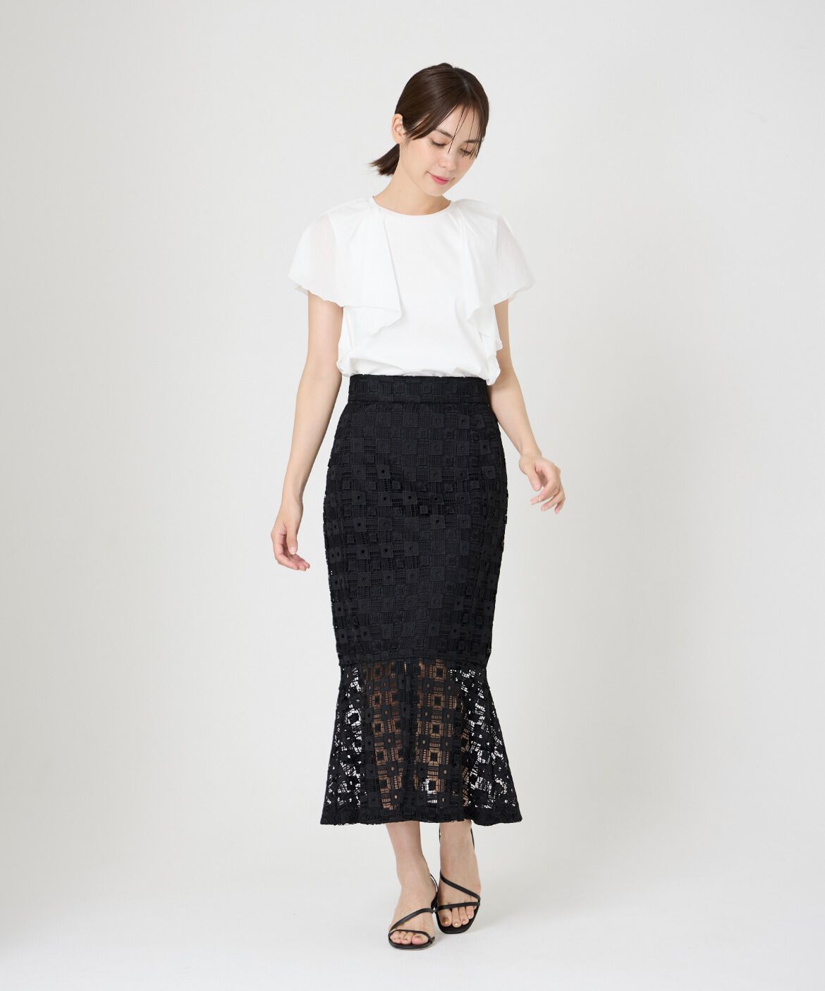 INED「《大きいサイズ》異素材ラッフルスリーブカットソー」|Tシャツ・カットソー|