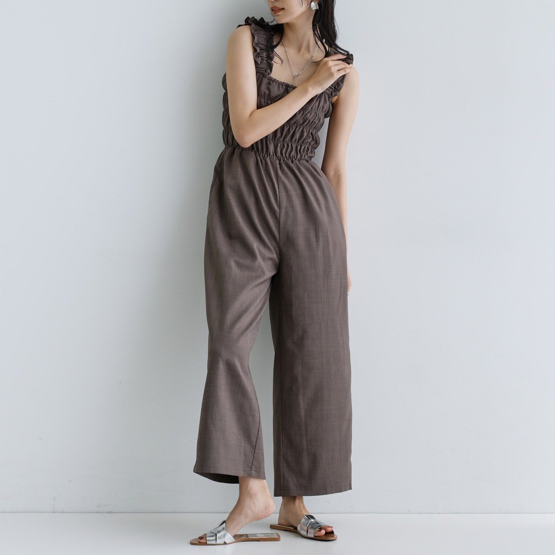 GALLEST「【一部店舗限定】ショルダーシャーリングサロペット」|オールインワン|