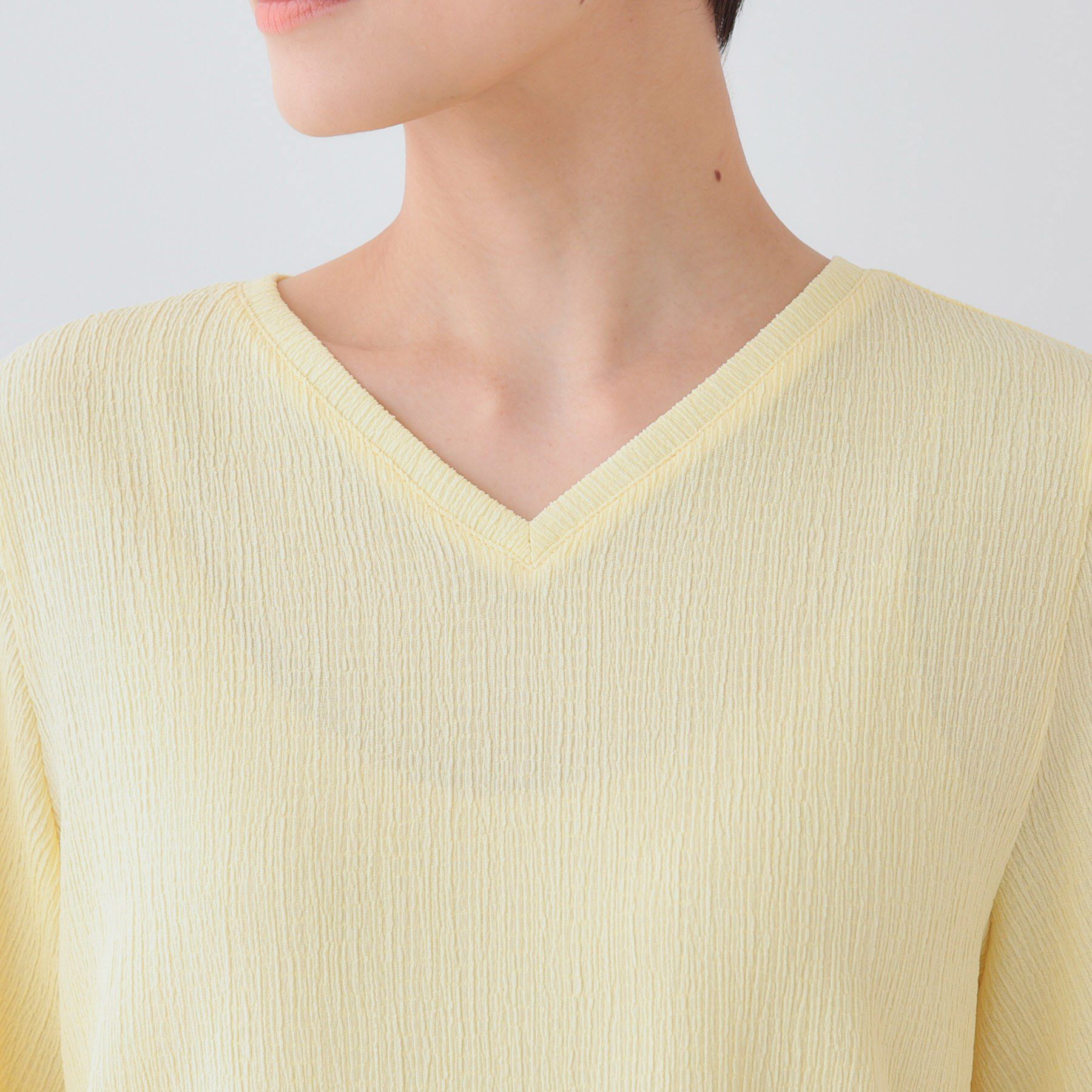 INDIVI「【洗える】タックデザインスリーブ ジャージトップス」|Tシャツ・カットソー|