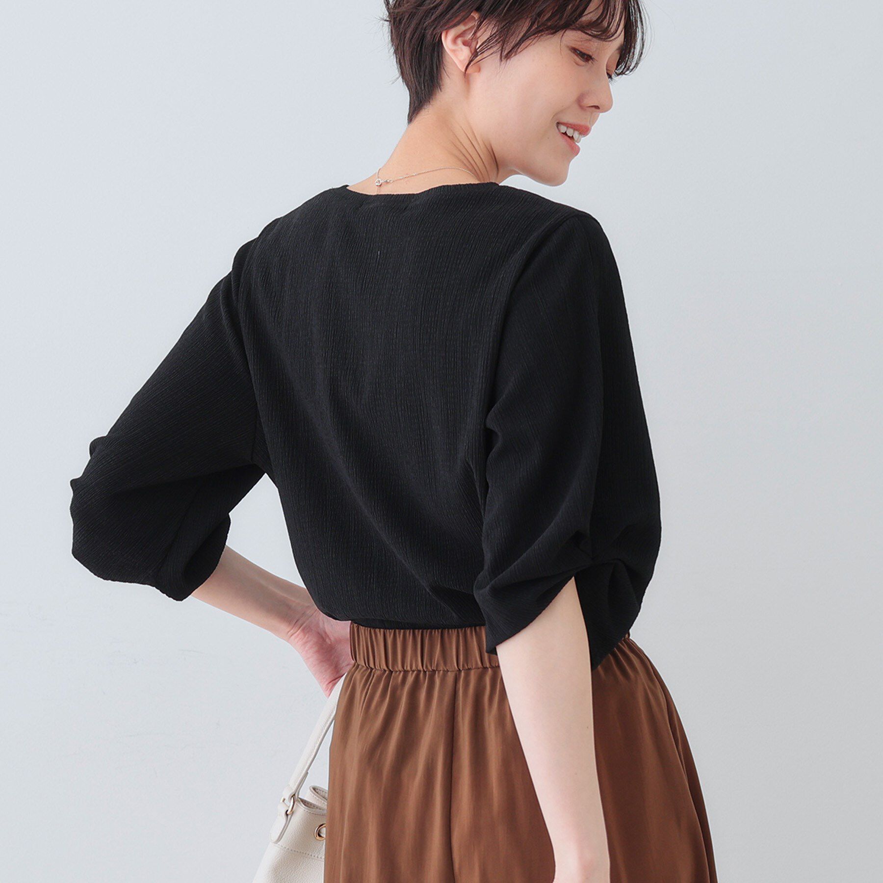 INDIVI「【洗える】タックデザインスリーブ ジャージトップス」|Tシャツ・カットソー|