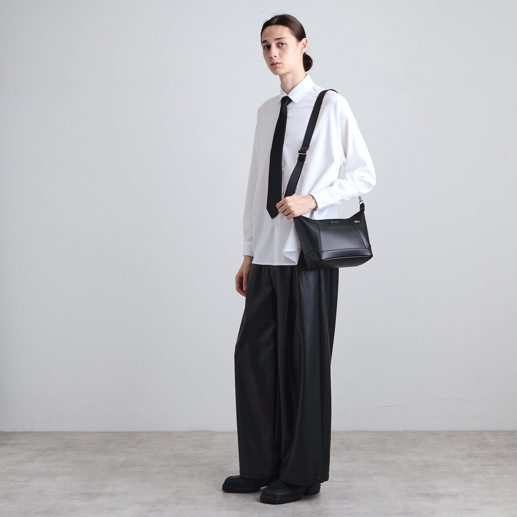 tk.TAKEO KIKUCHI「レクタングルショルダーバッグ」|ショルダー・メッセンジャー|