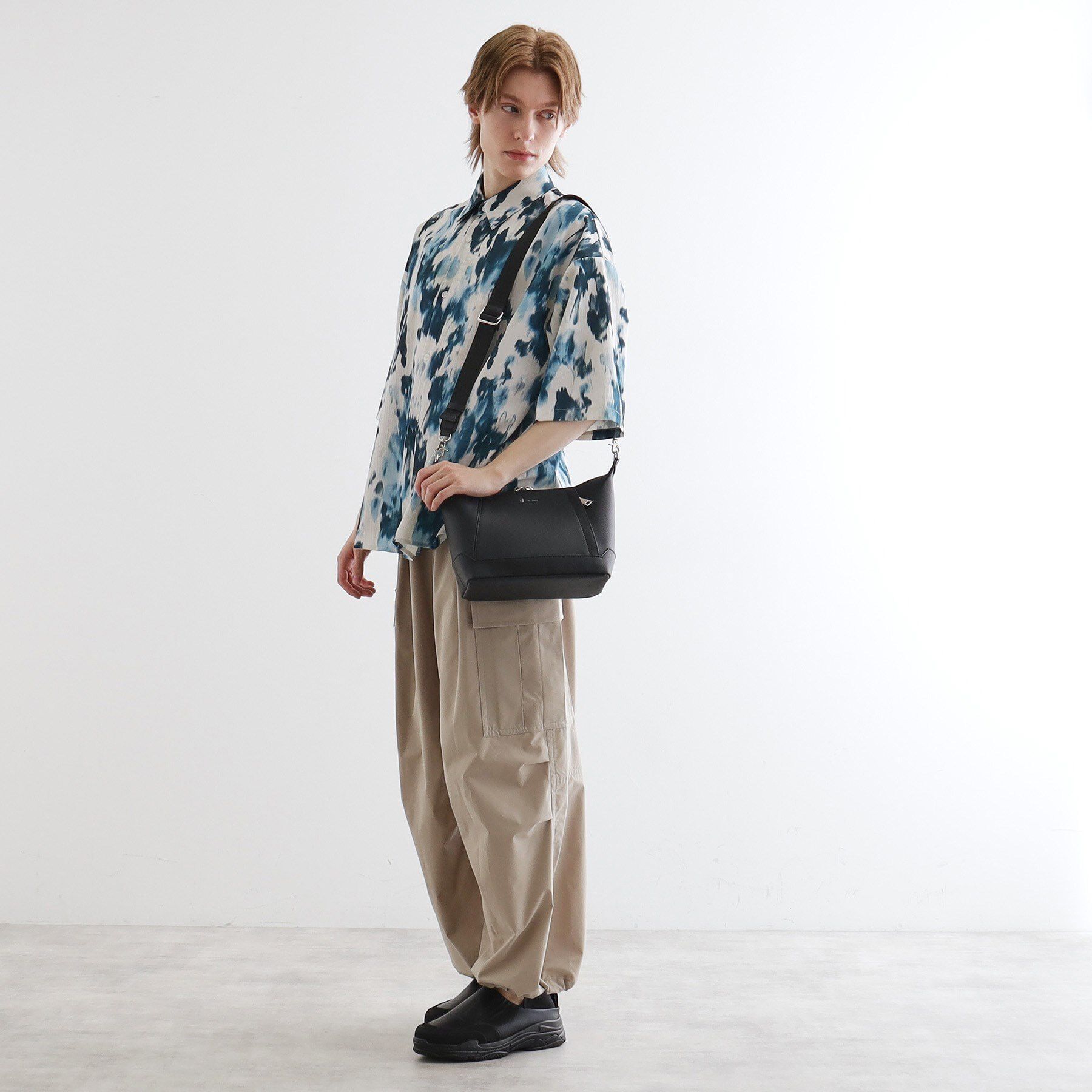 tk.TAKEO KIKUCHI「レクタングルショルダーバッグ」|ショルダー・メッセンジャー|