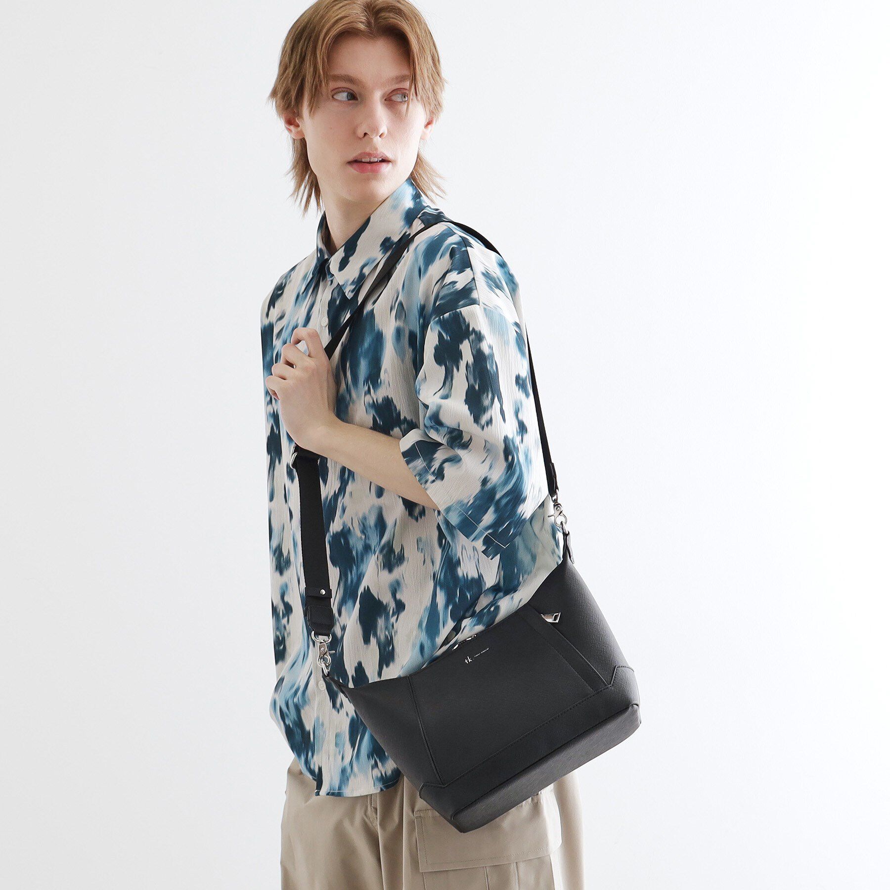 tk.TAKEO KIKUCHI「レクタングルショルダーバッグ」|ショルダー・メッセンジャー|