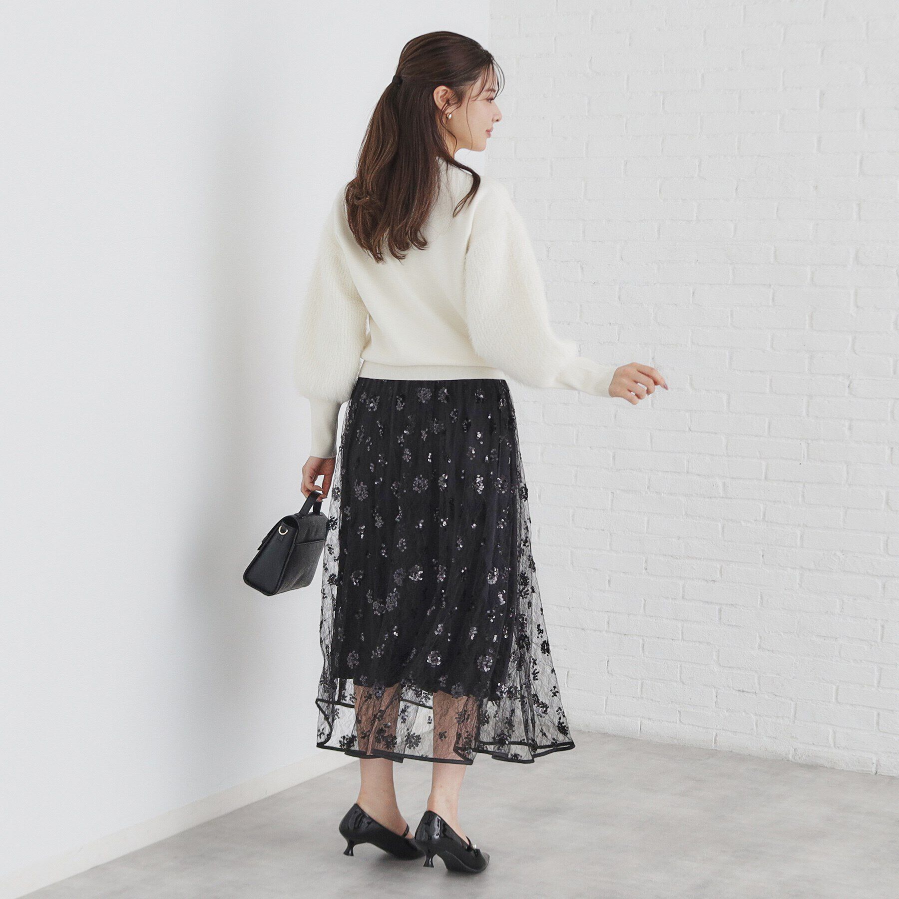 index「《美人百花掲載》スパンコールシアー刺繍スカート【洗濯機洗い可】」|スカート|