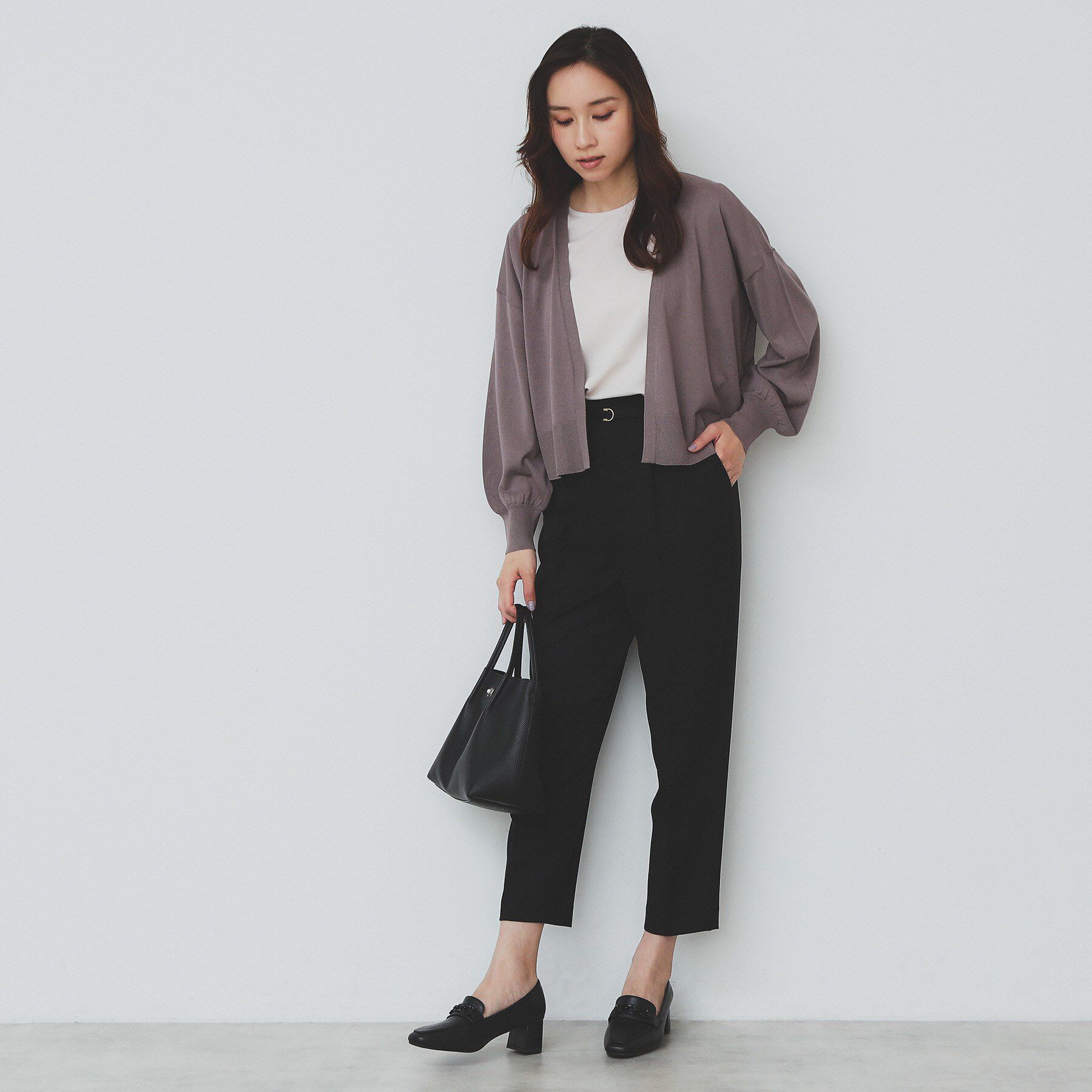 index「《6色展開》リラクシーショートカーディガン【洗濯機洗い可/接触冷感/抗ピル】」|カーディガン|