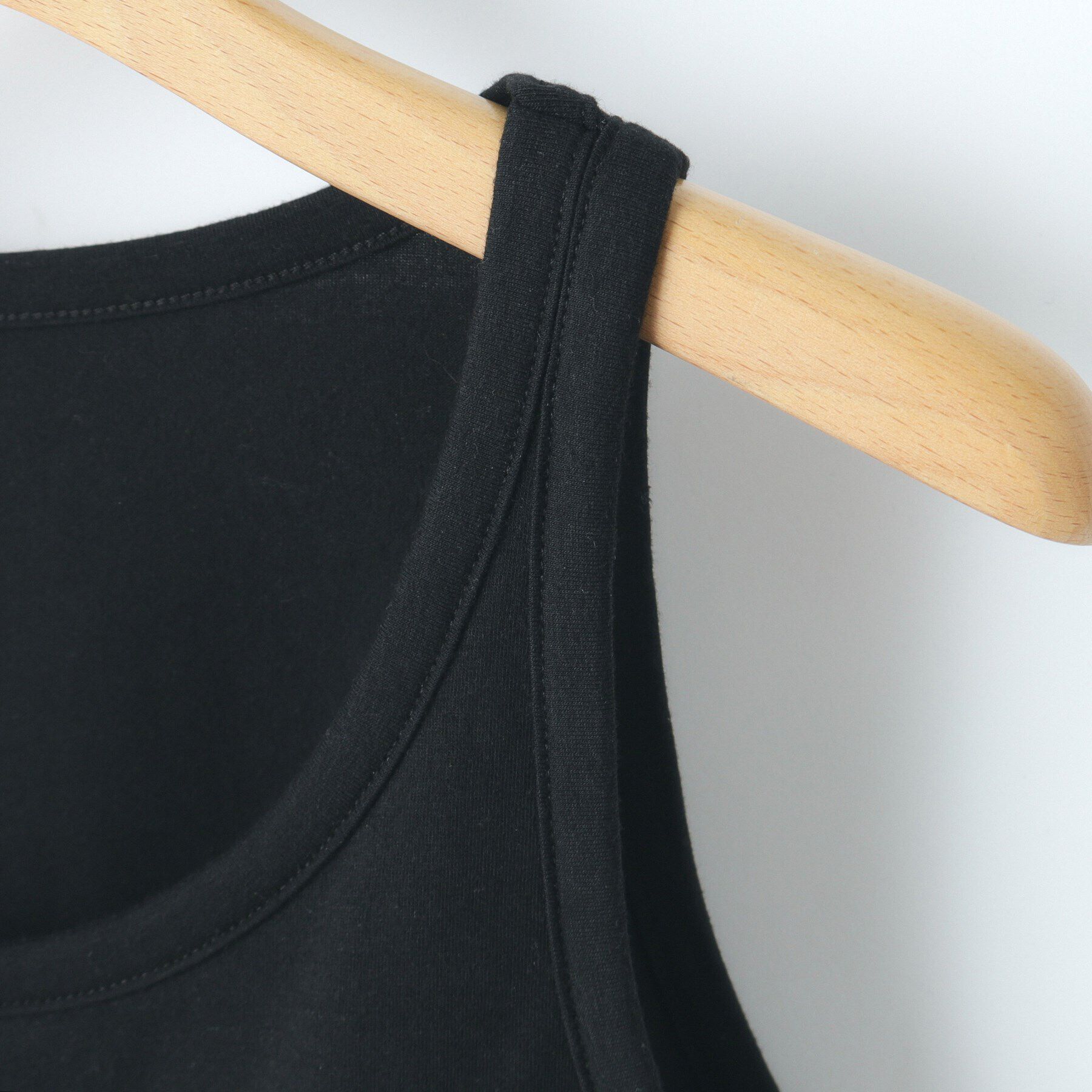 PINK-latte「【るーつくコラボ】裾ロゴゴムブラトップ」|キャミソール|