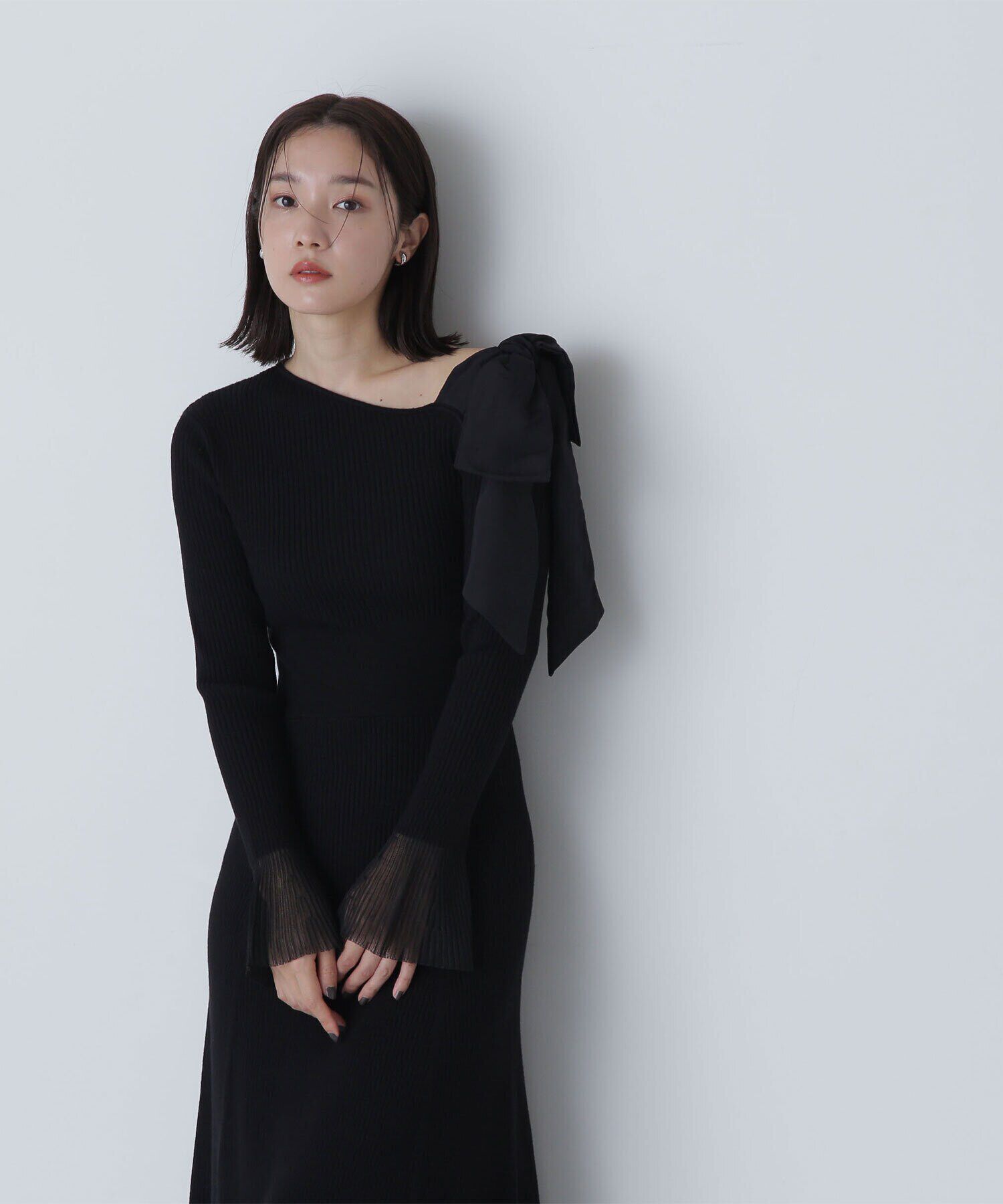  「ショルダーリボンニットワンピース」|ワンピース|クロ