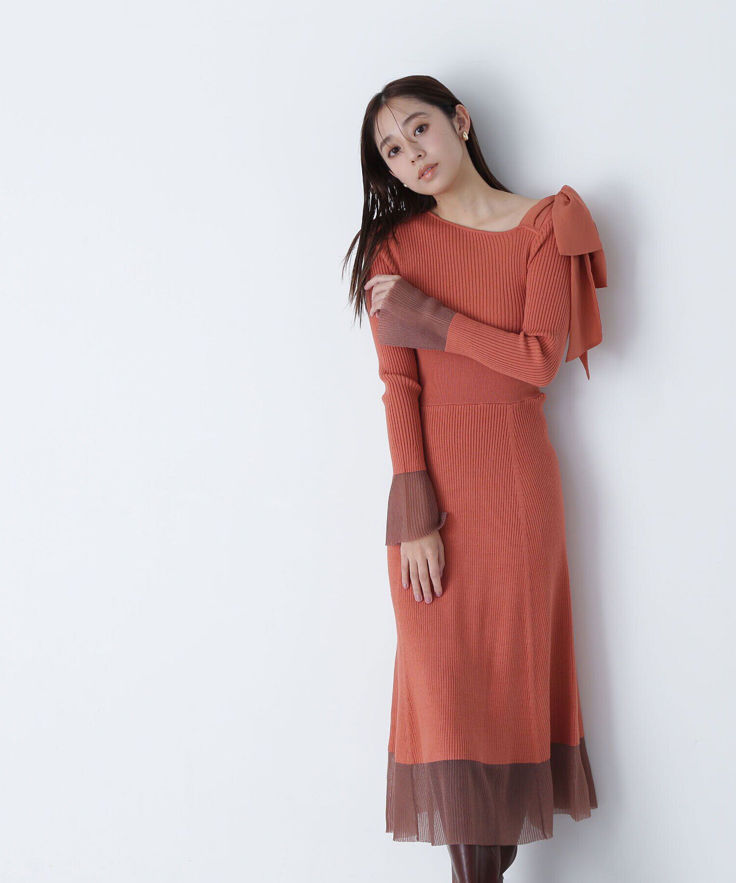  「ショルダーリボンニットワンピース」|ワンピース|ブリックオレ