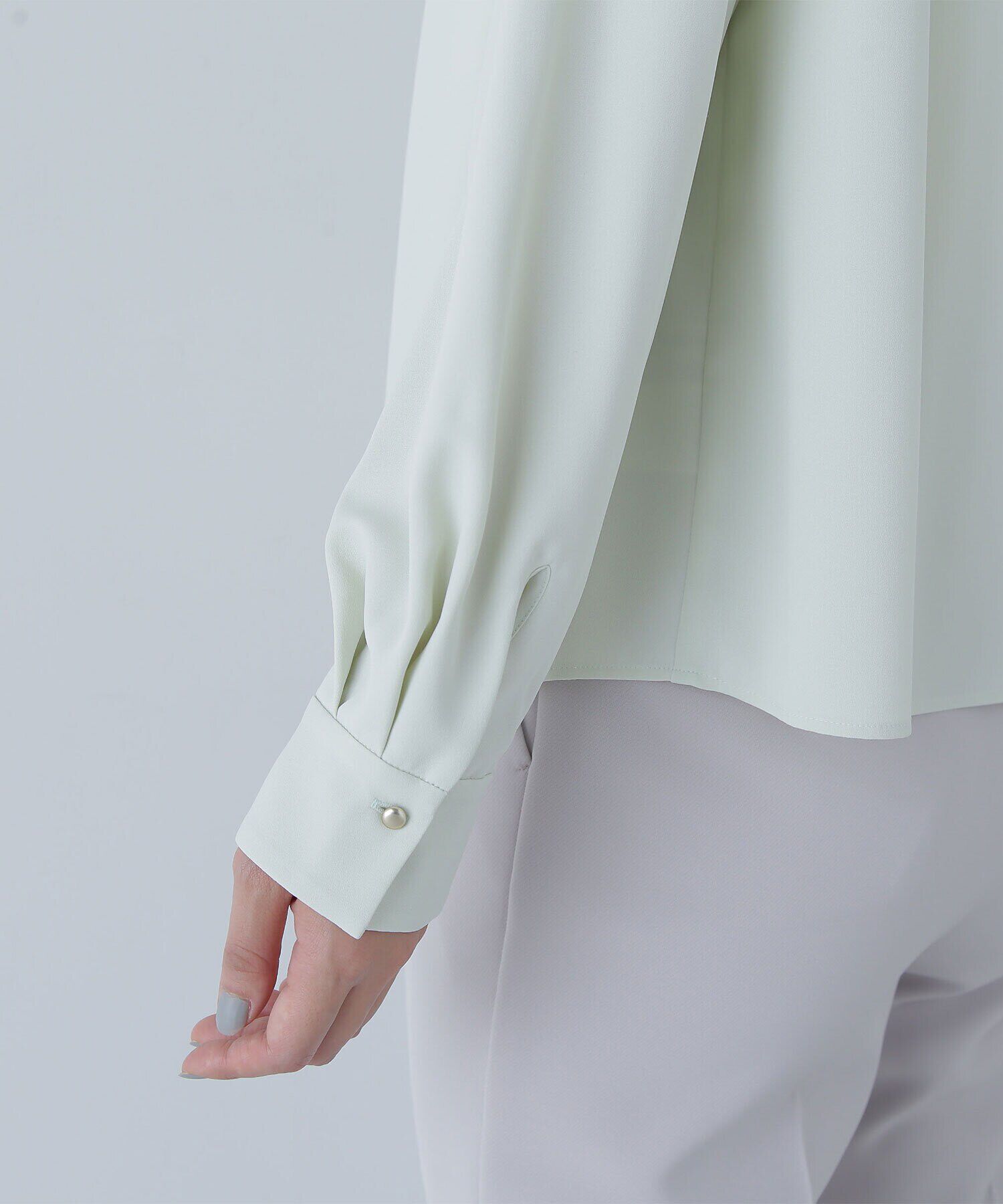  「フロントタックノーカラーブラウス」|シャツ・ブラウス|