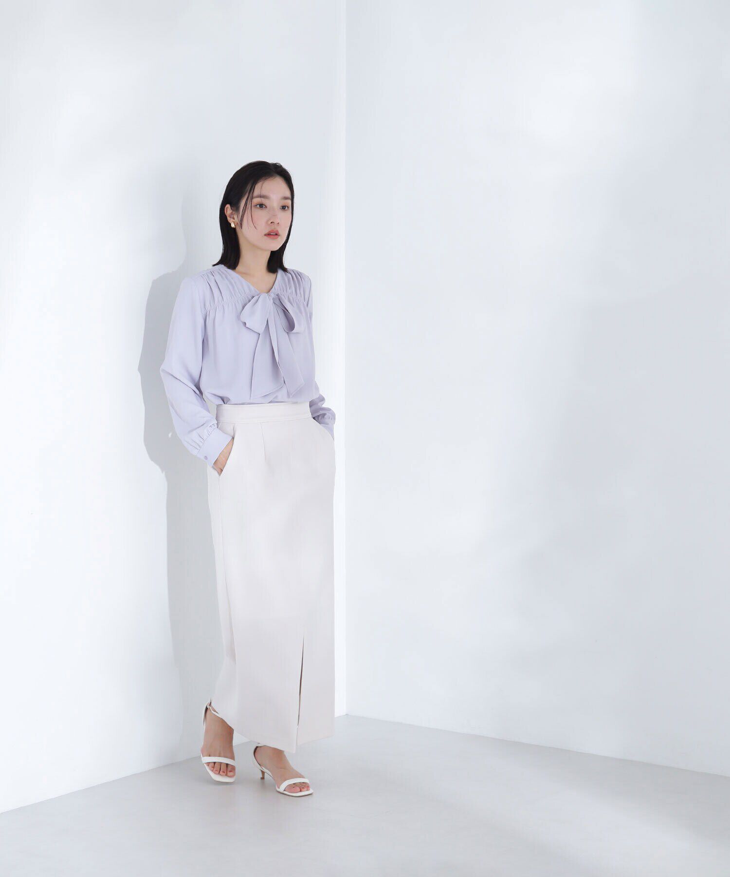  「Vネックリボンタイブラウス」|シャツ・ブラウス|