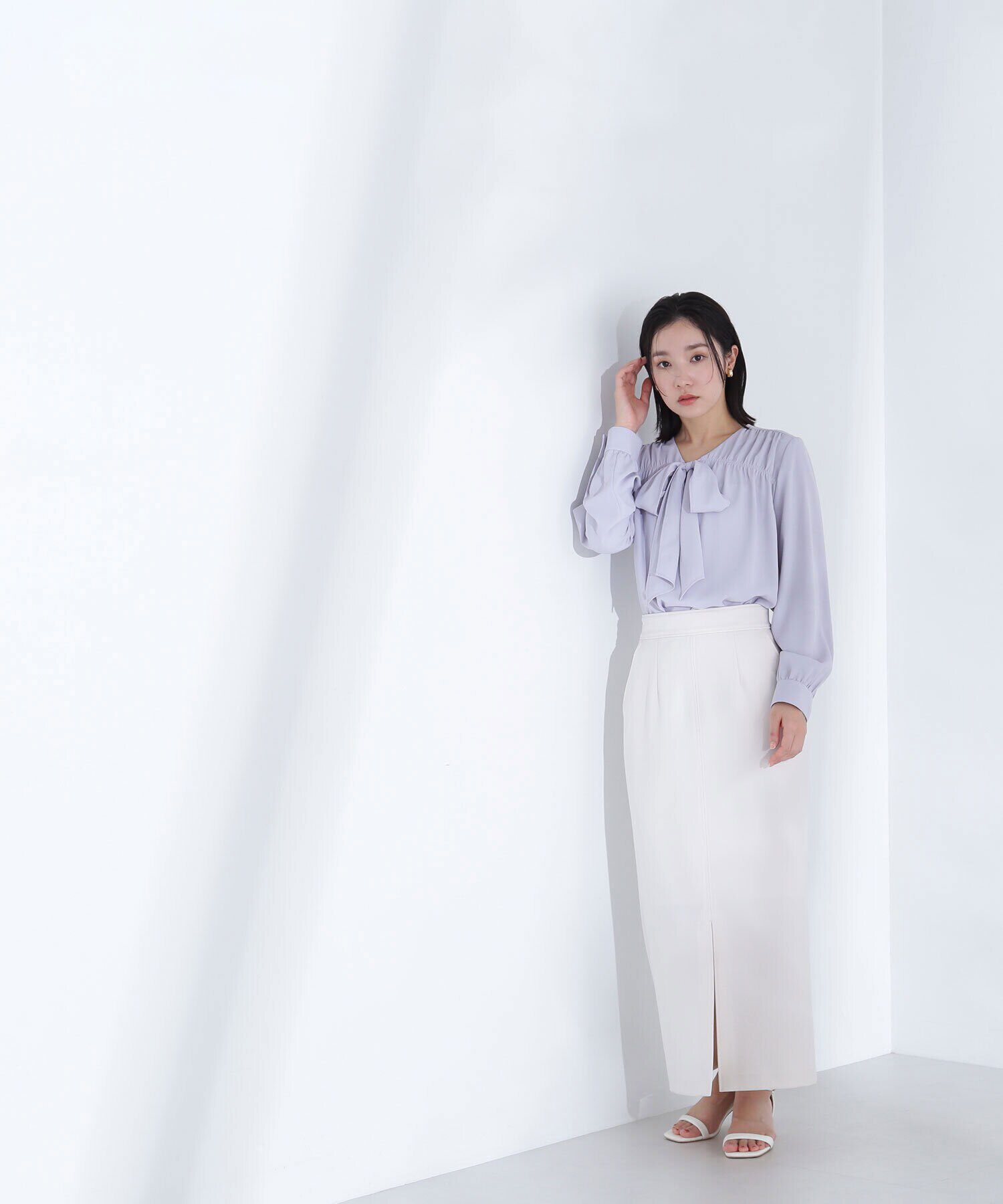  「Vネックリボンタイブラウス」|シャツ・ブラウス|