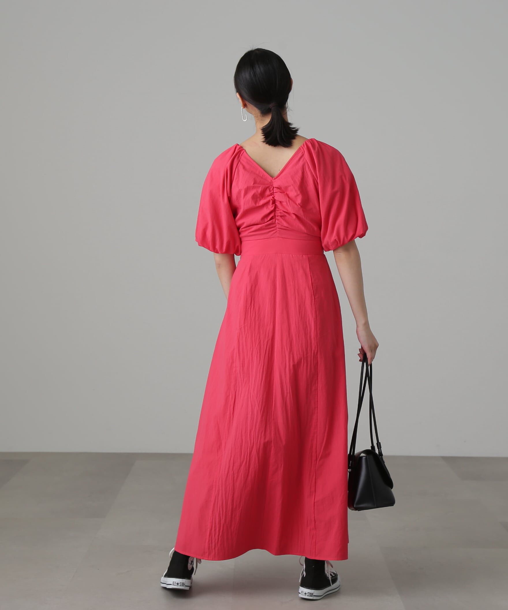  「バルーンスリーブバックギャザーワンピース」|ワンピース|