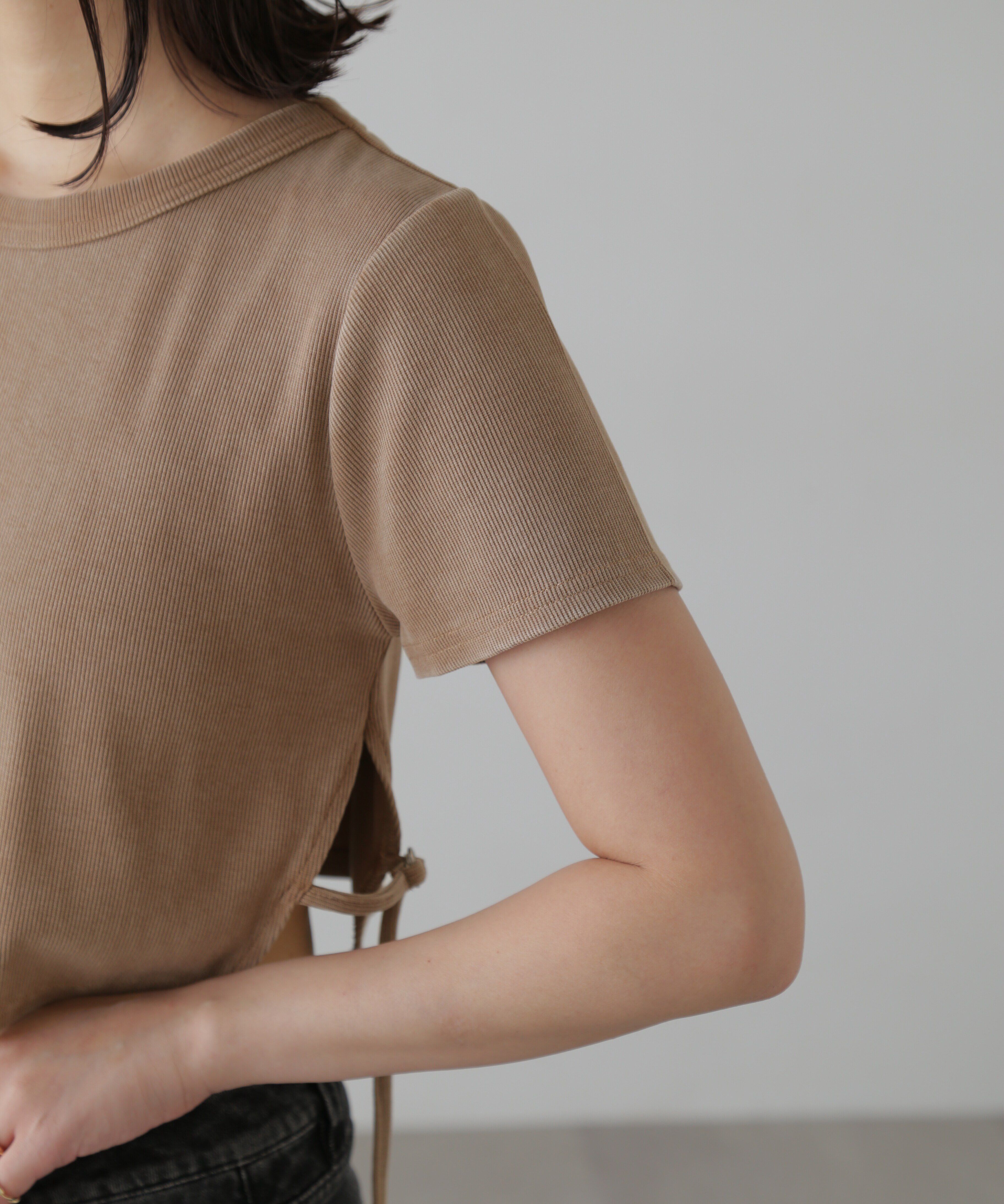  「ヴィンテージ加工サイドベルトTシャツ」|Tシャツ・カットソー|