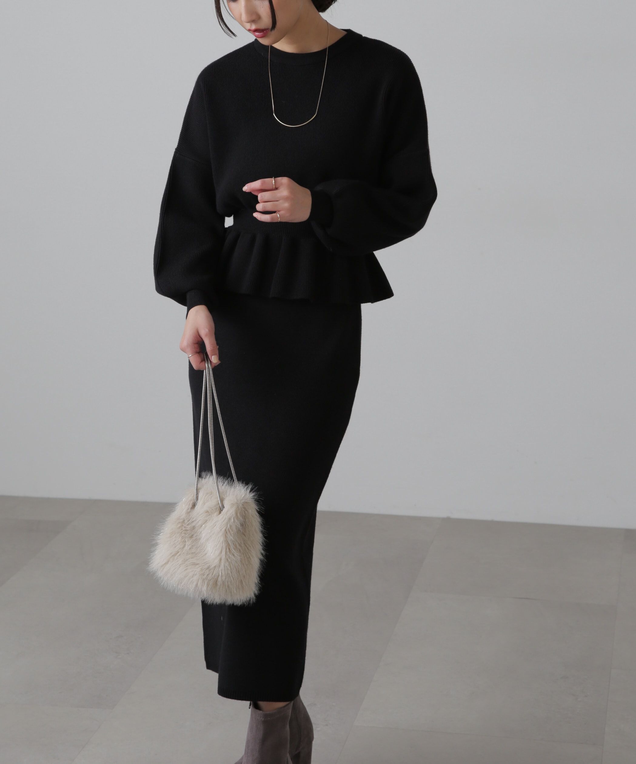  「ペプラムニットセットアップ」|ワンピース|