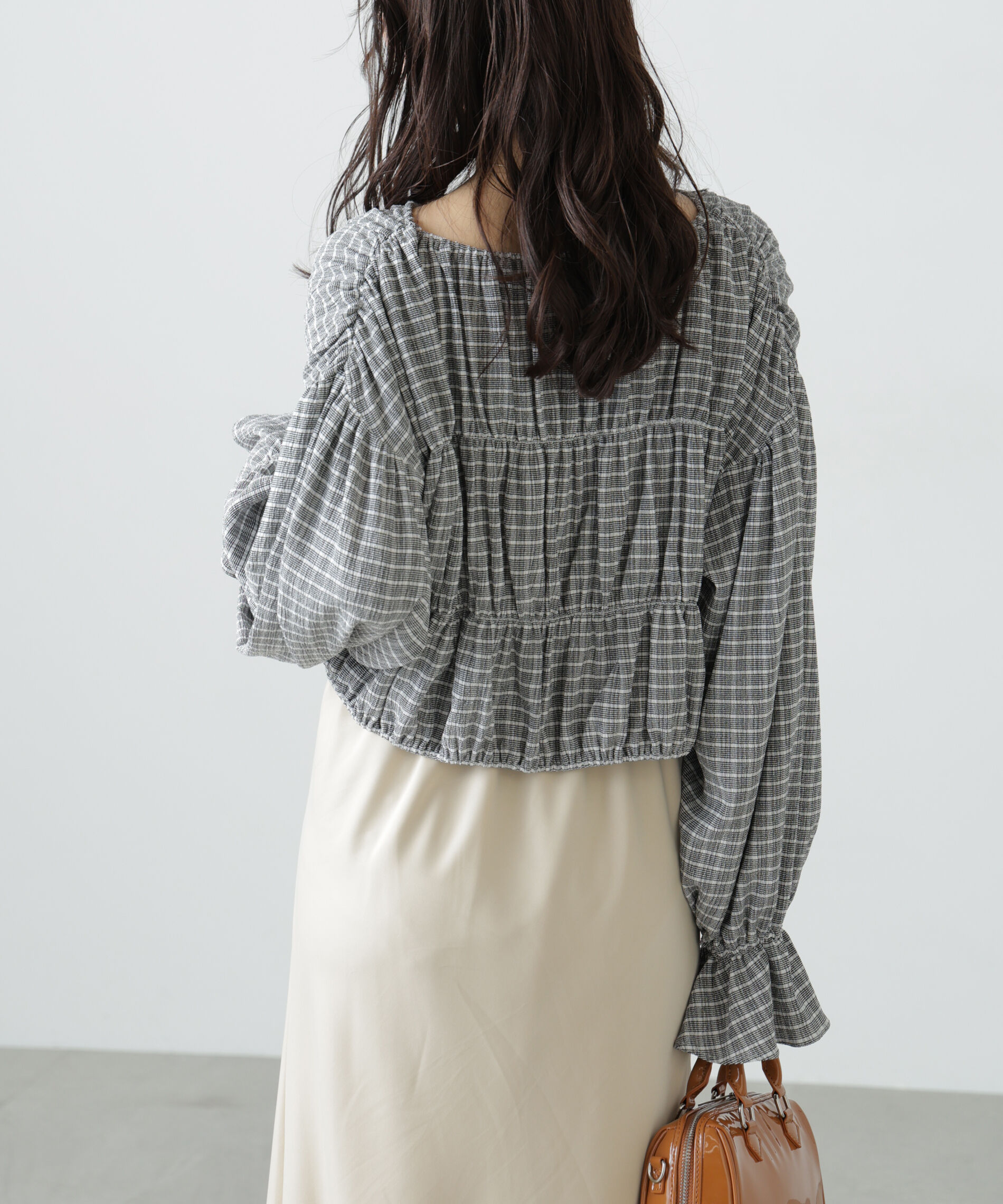  「シアーギャザー前開き短丈ブラウス」|シャツ・ブラウス|