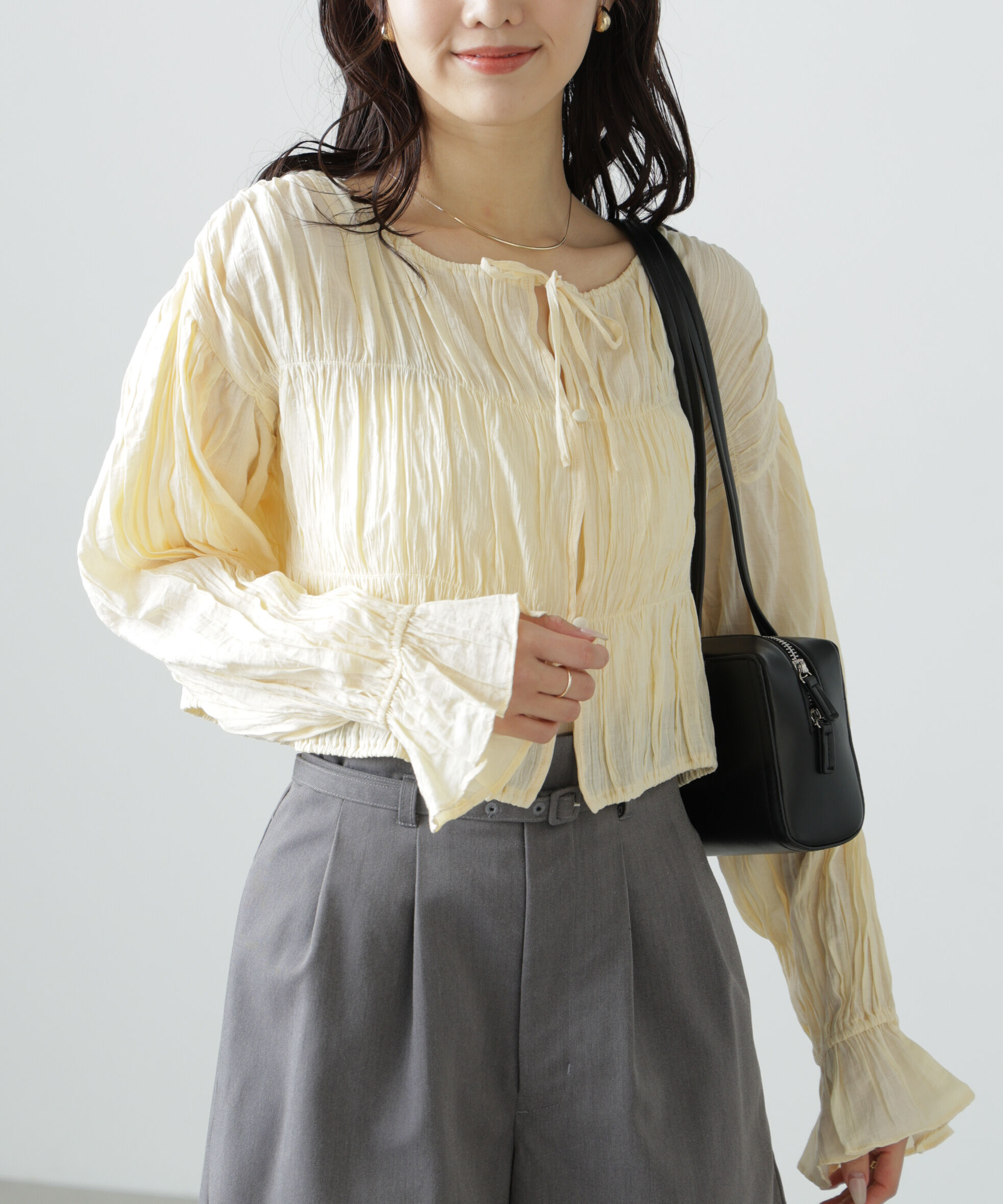  「シアーギャザー前開き短丈ブラウス」|シャツ・ブラウス|