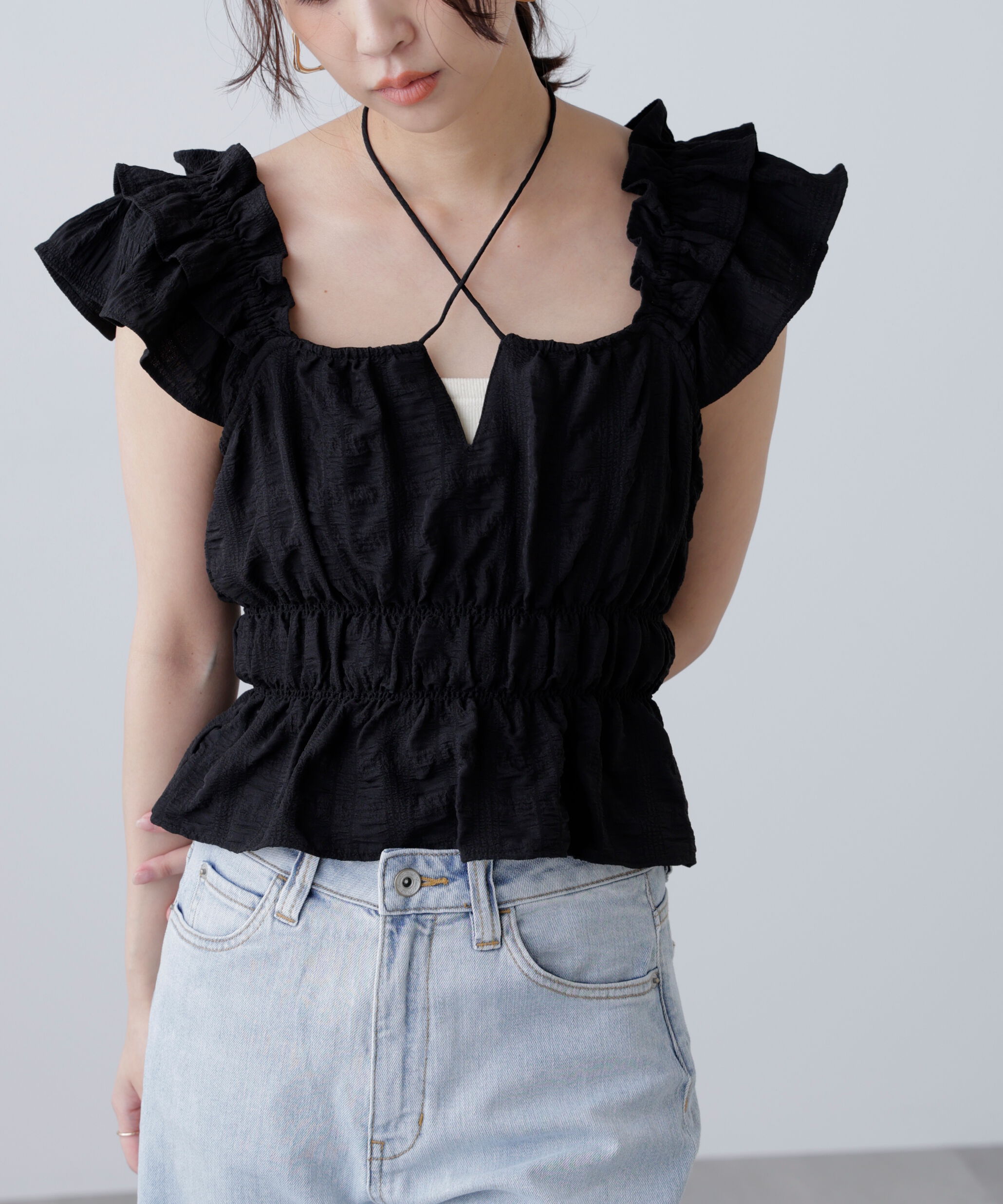  「前後2way肩フリルシャーリングペプラムブラウス」|シャツ・ブラウス|