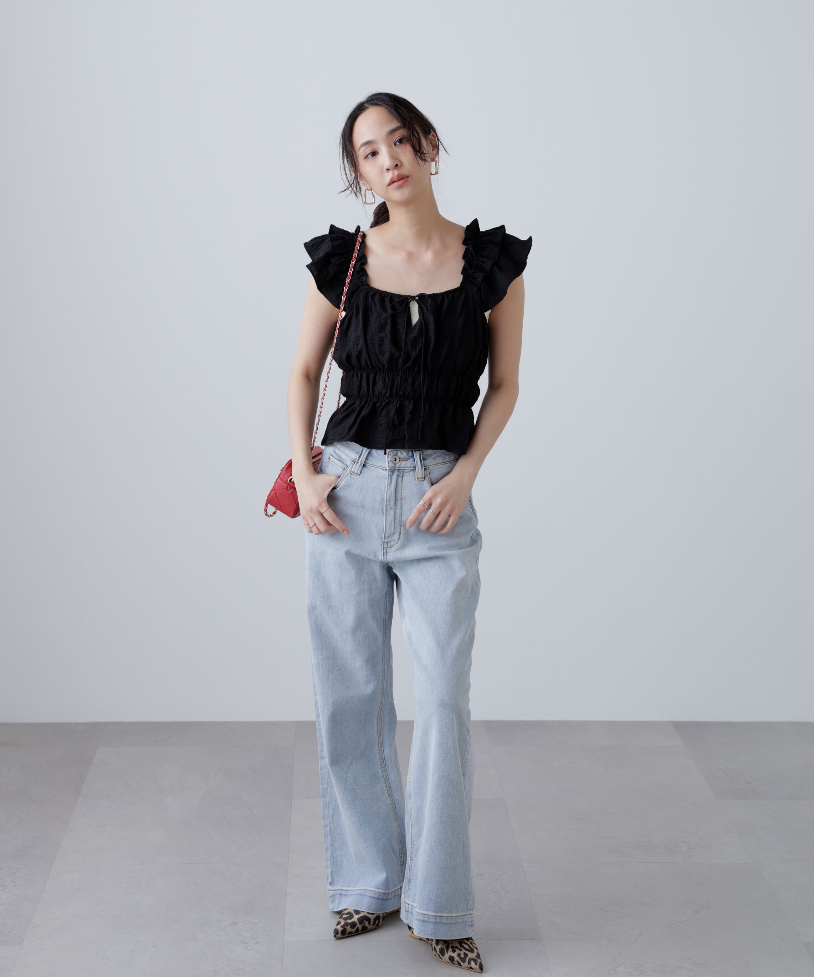  「前後2way肩フリルシャーリングペプラムブラウス」|シャツ・ブラウス|