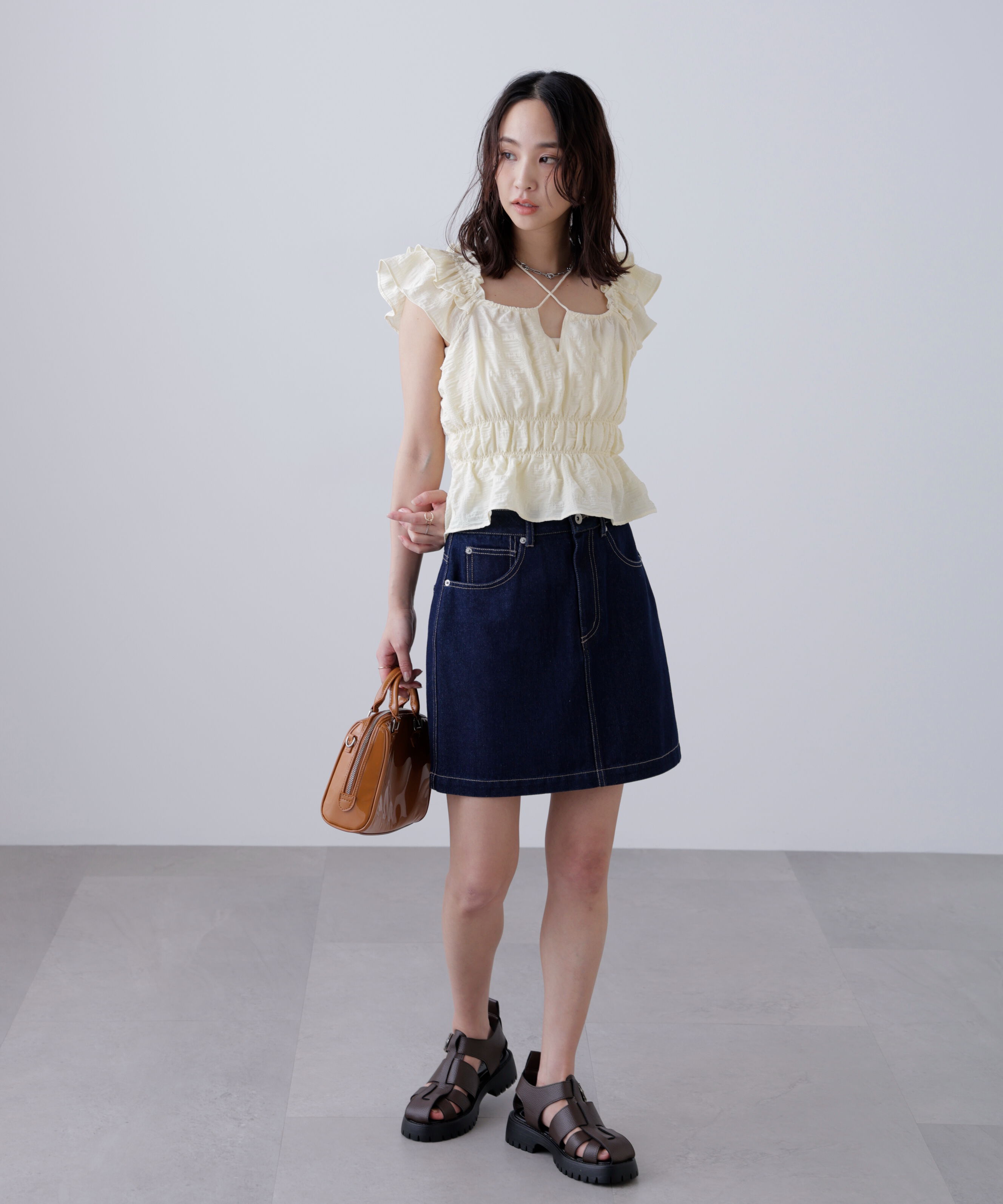  「前後2way肩フリルシャーリングペプラムブラウス」|シャツ・ブラウス|