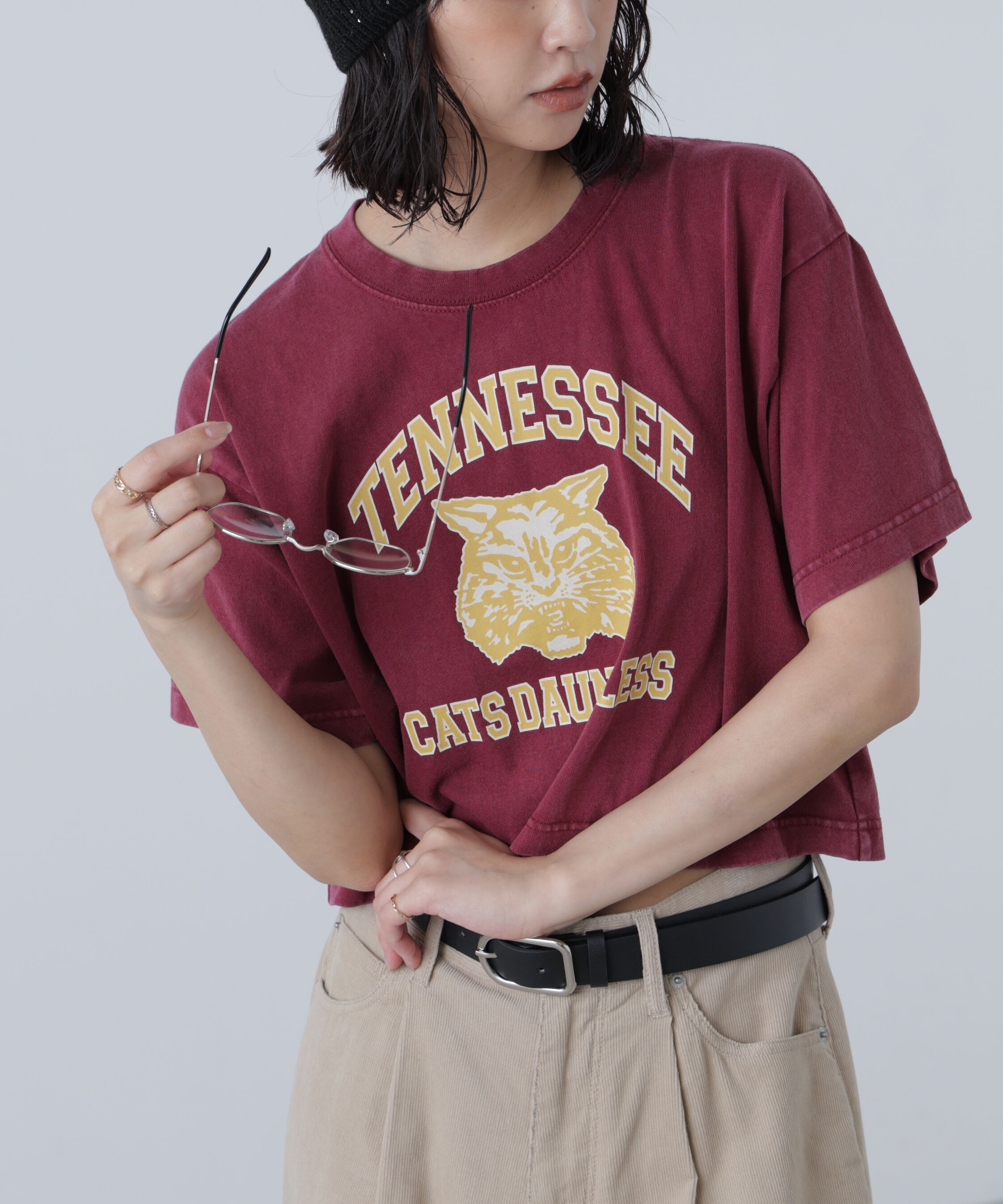  「〈フリーズマート別注〉テネシーリバーショート丈Tシャツ」|Tシャツ・カットソー|ボルドー