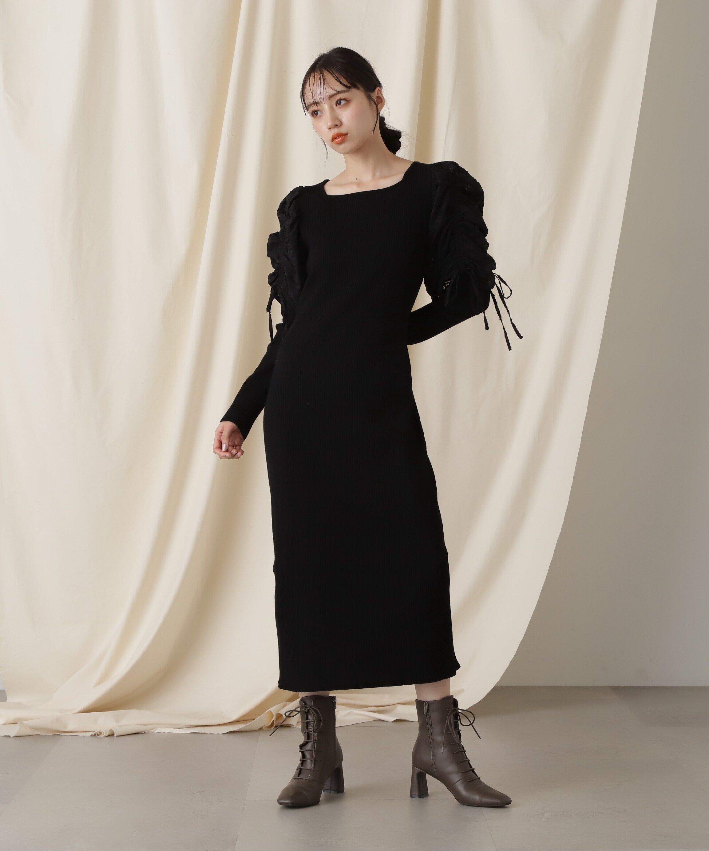  「シアーギャザースリーブニットワンピース」|ワンピース|