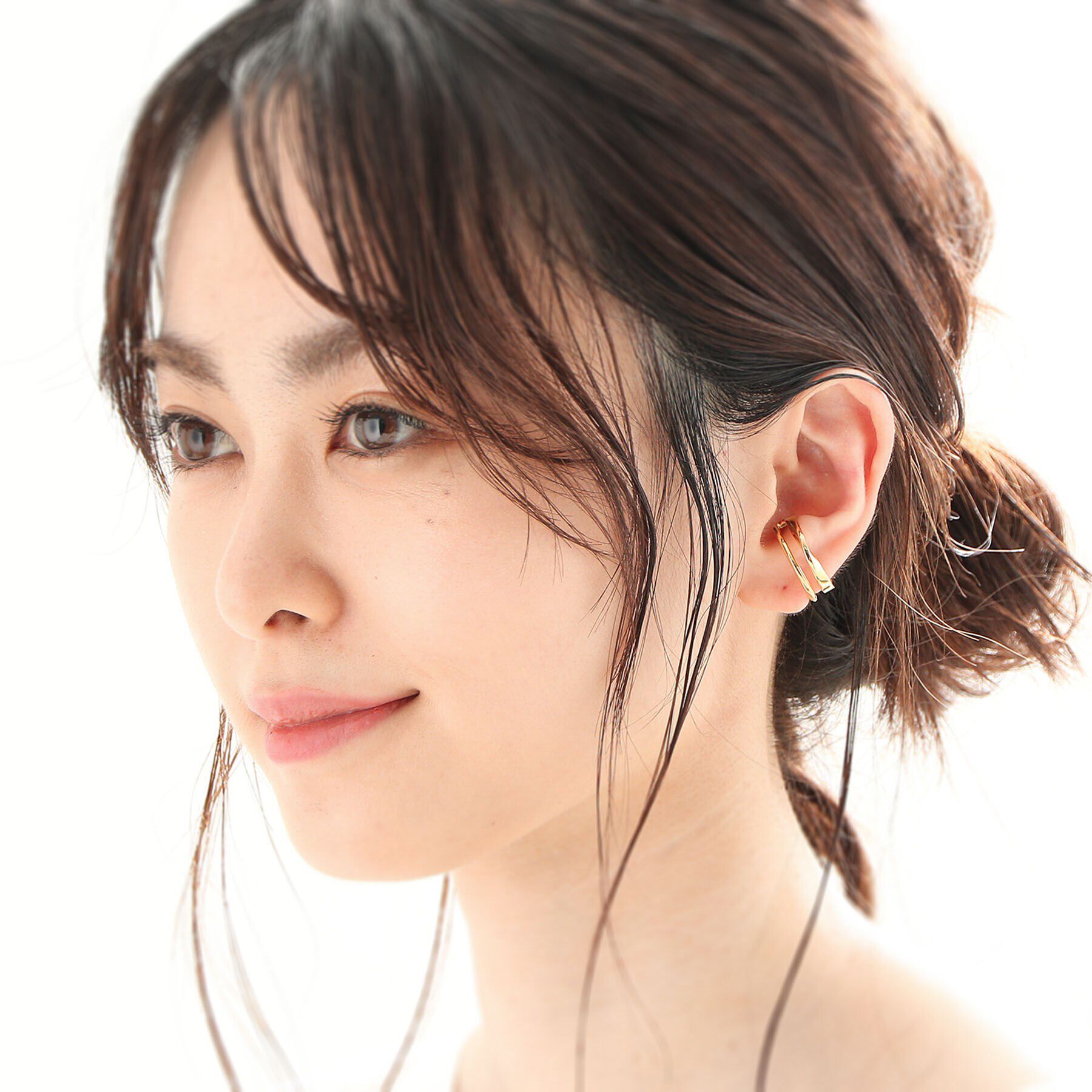 COCOSHNIK「シルバー ダブルフープひねり イヤーカフ」|イヤリング|