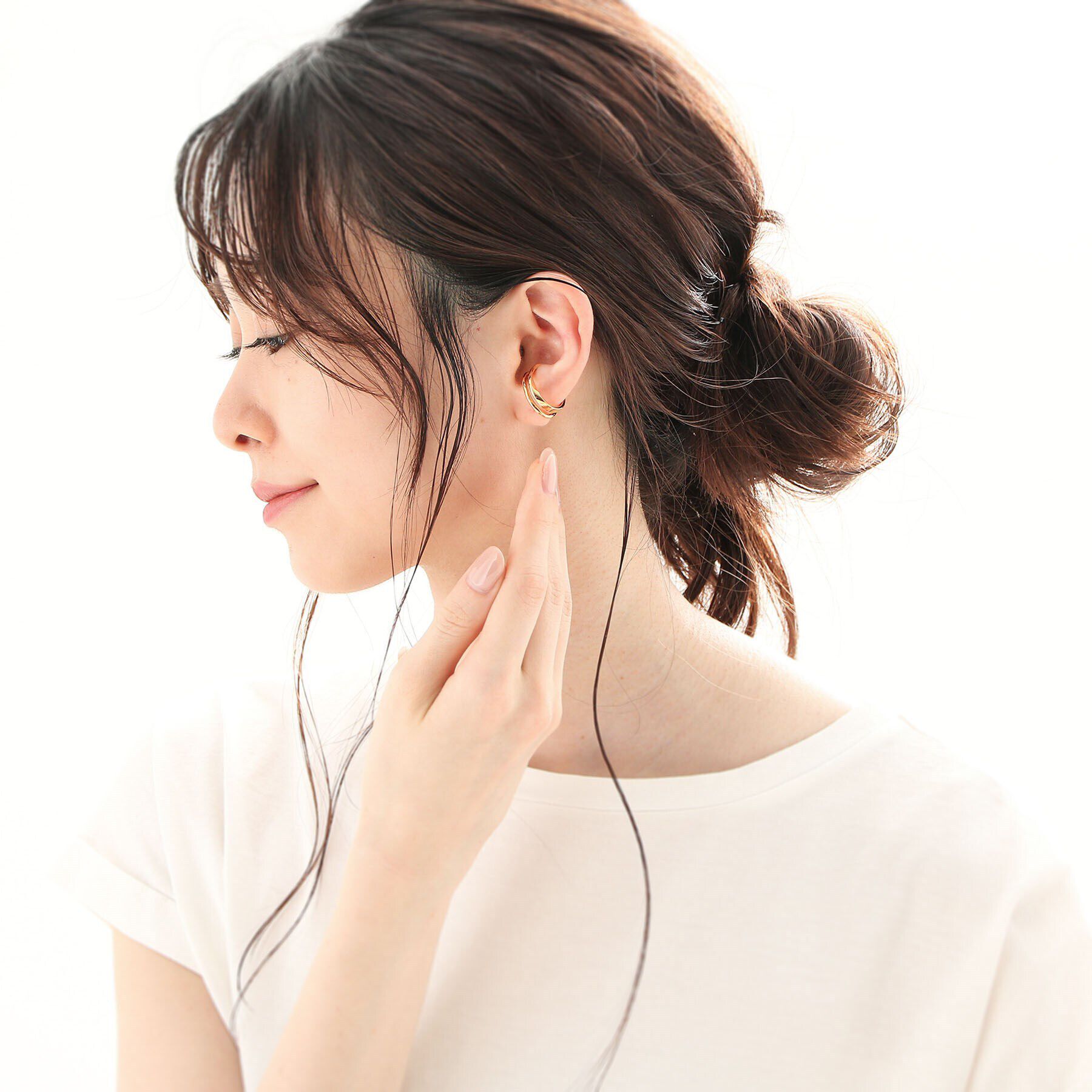 COCOSHNIK「シルバー ダブルフープひねり イヤーカフ」|イヤリング|