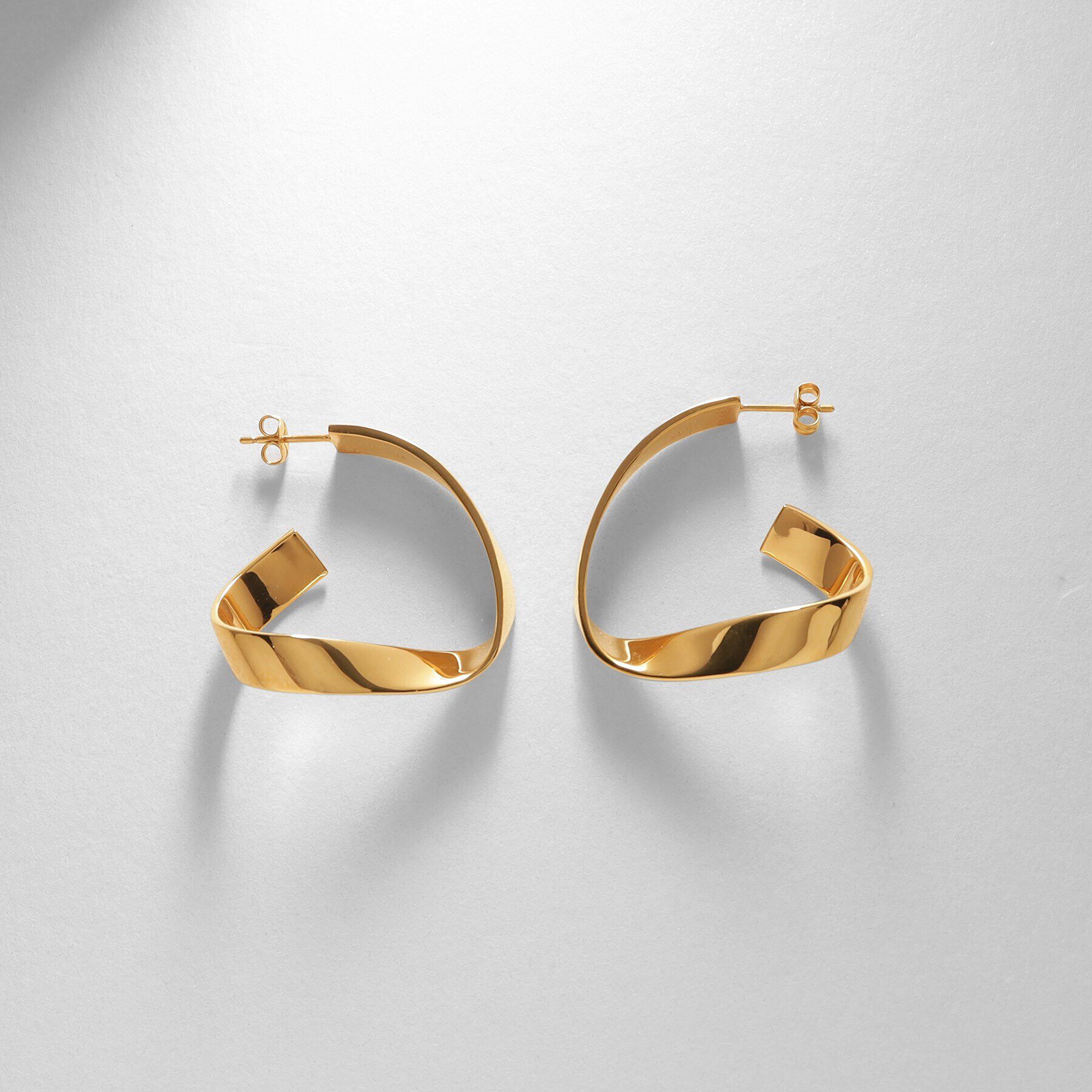 COCOSHNIK ONKITSCH「シルバー フォールディングピアス ストリーム GP」|ピアス|