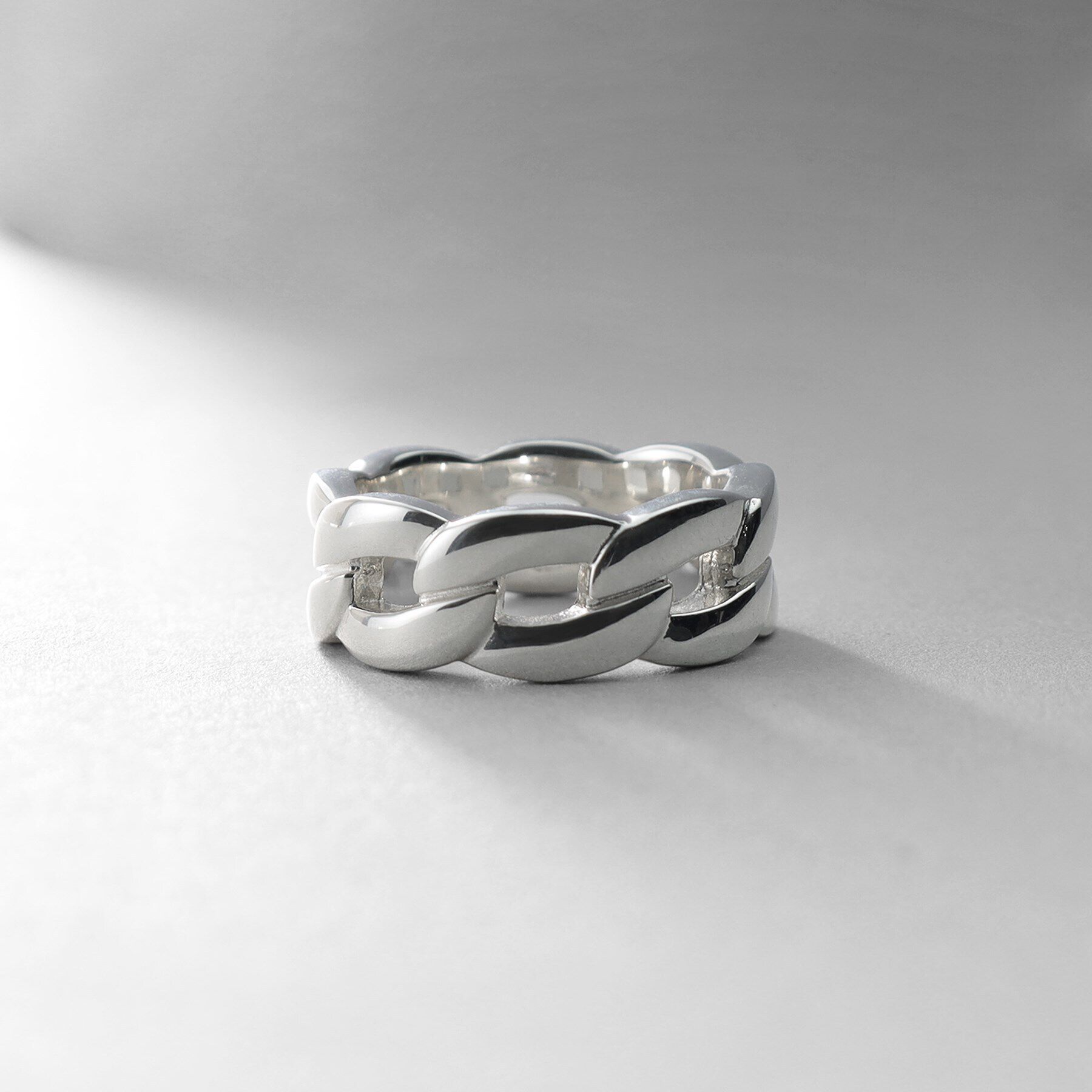 COCOSHNIK ONKITSCH「シルバー ボリュームカーブチェーンモチーフリング」|リング|