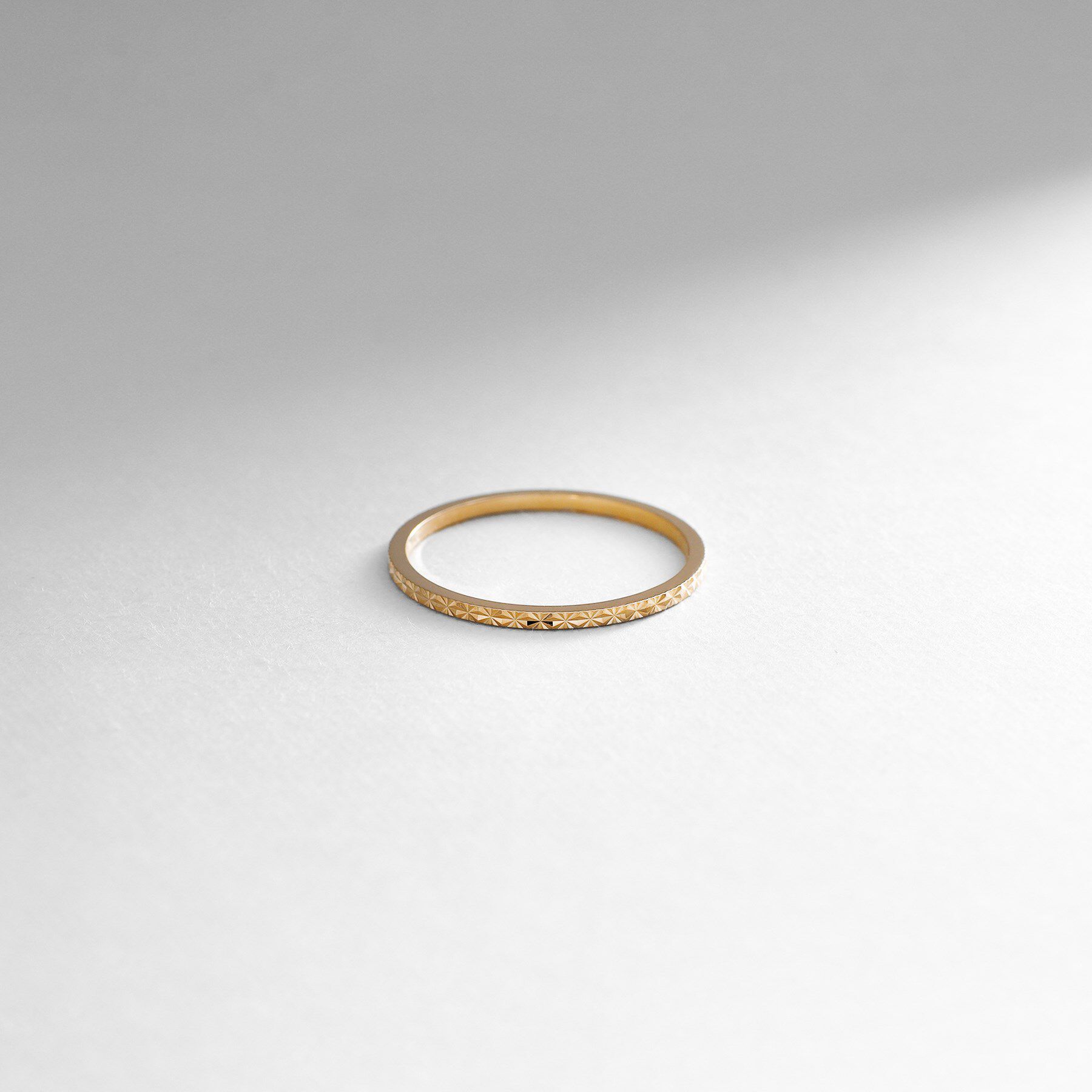 COCOSHNIK「K10カットワーク極光細 リング」|リング|