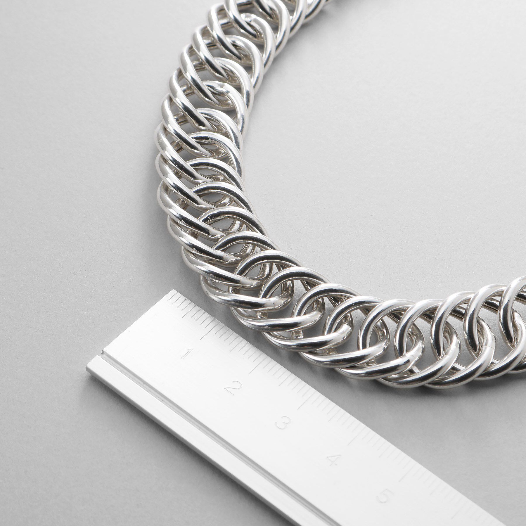 COCOSHNIK ONKITSCH「シルバー デザインチェーン ホロウダブルカーブネックレス」|ネックレス|