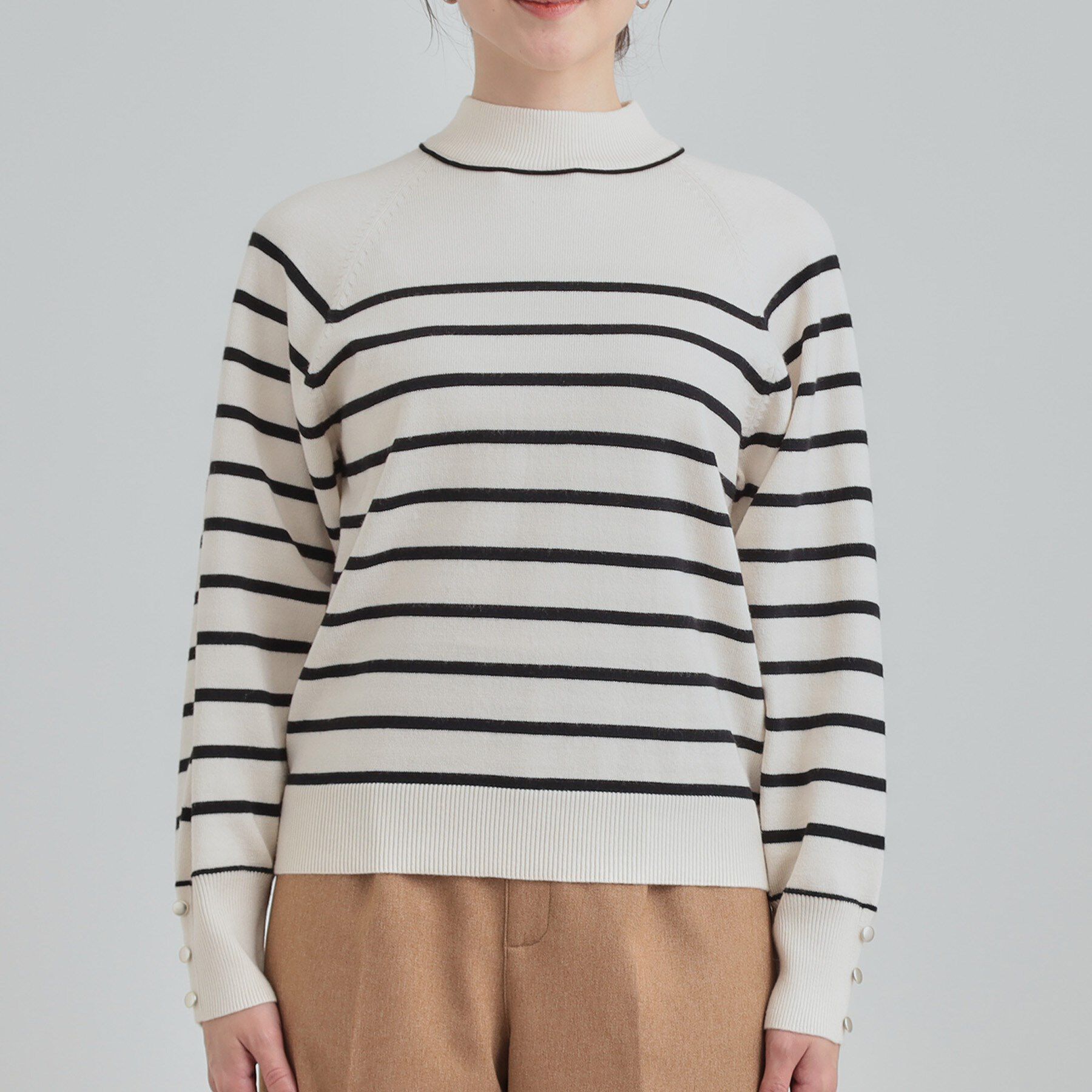 SHOO･LA･RUE「【洗濯機可/吸湿発熱】もちもちでチクチクしにくいハイネックニット」|ニット・セーター|