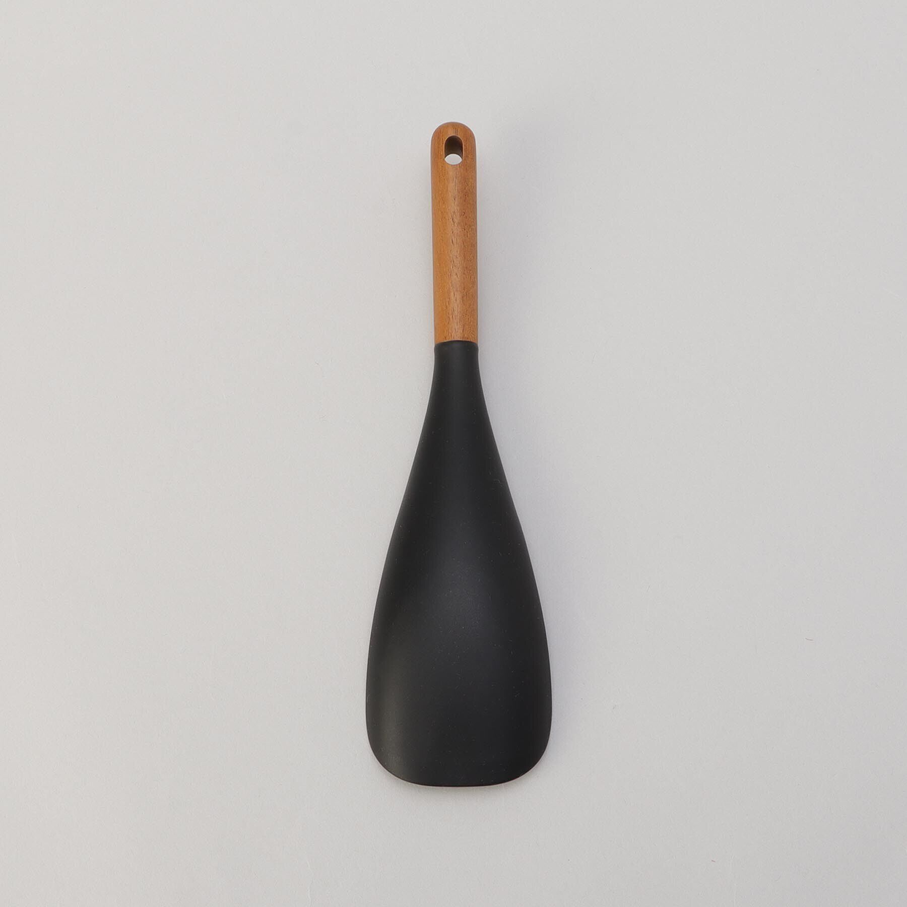 212 KITCHEN STORE「50thアニバーサリーセット　ラウンド22cm・トリベットスプーン カンパーニュ ＜STAUB スト」|食器・キッチングッズ|