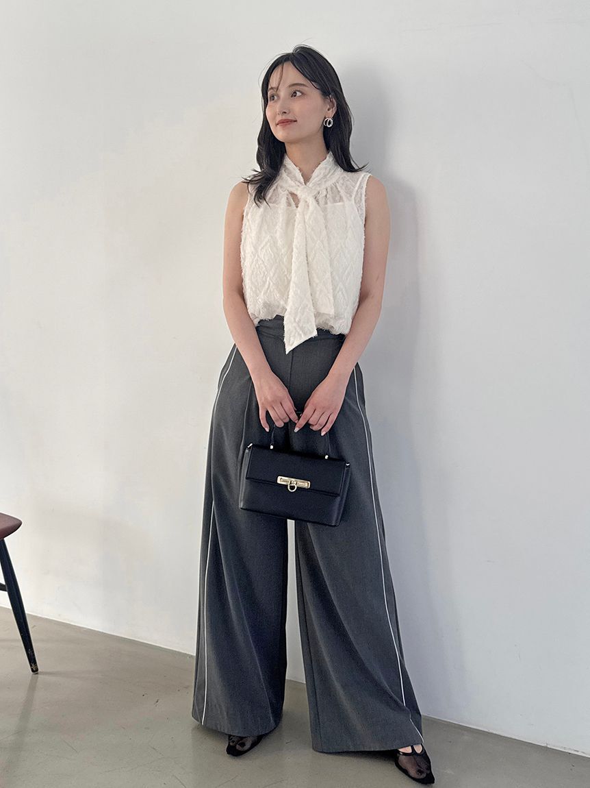 SNIDEL「タックラインパンツ」|チノ|