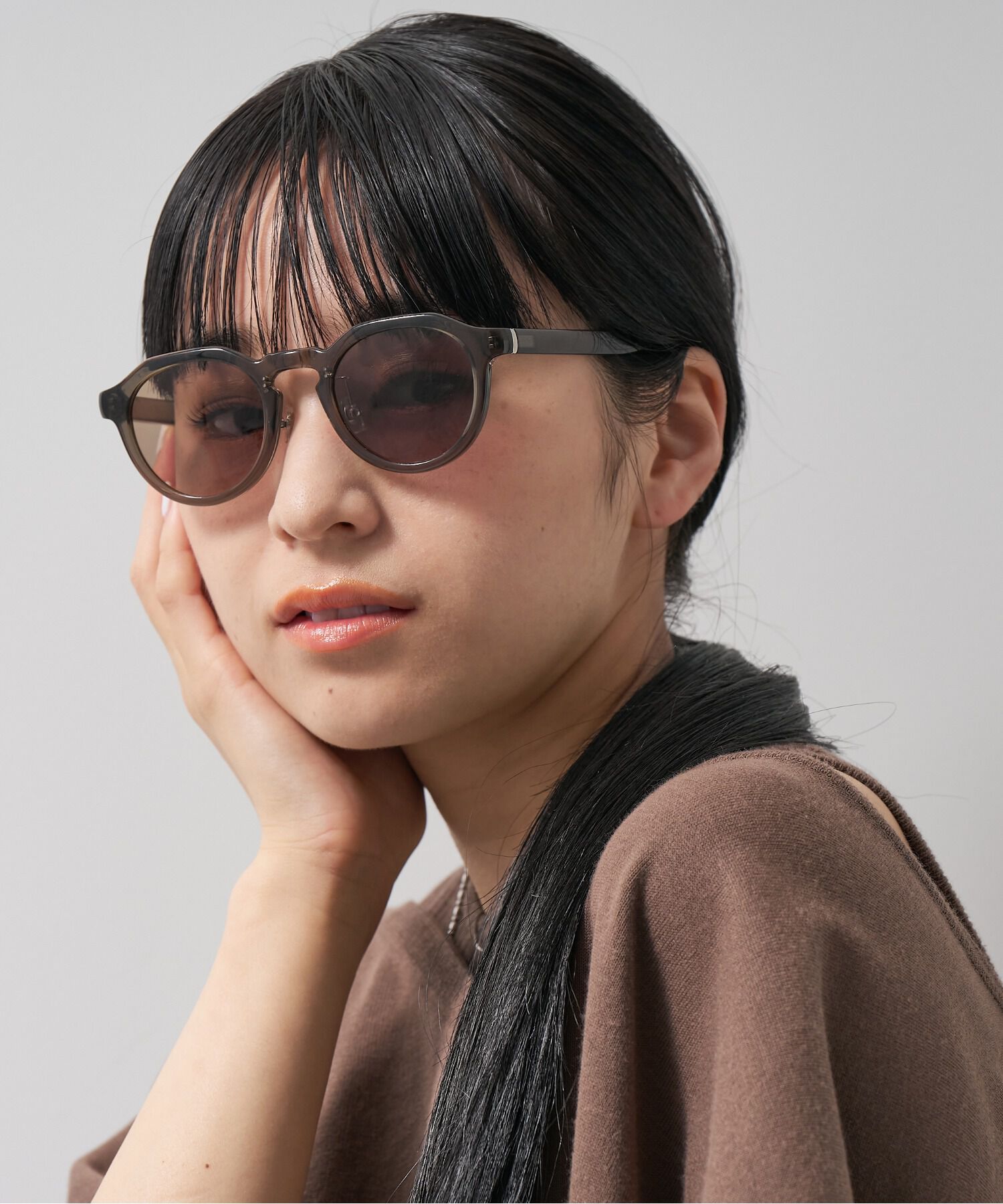  「ボストン型 調光サングラス｜紫外線対策｜レンズの色が変わるサングラス｜Zoff | UNITED ARROWS Wellness」|サングラス|