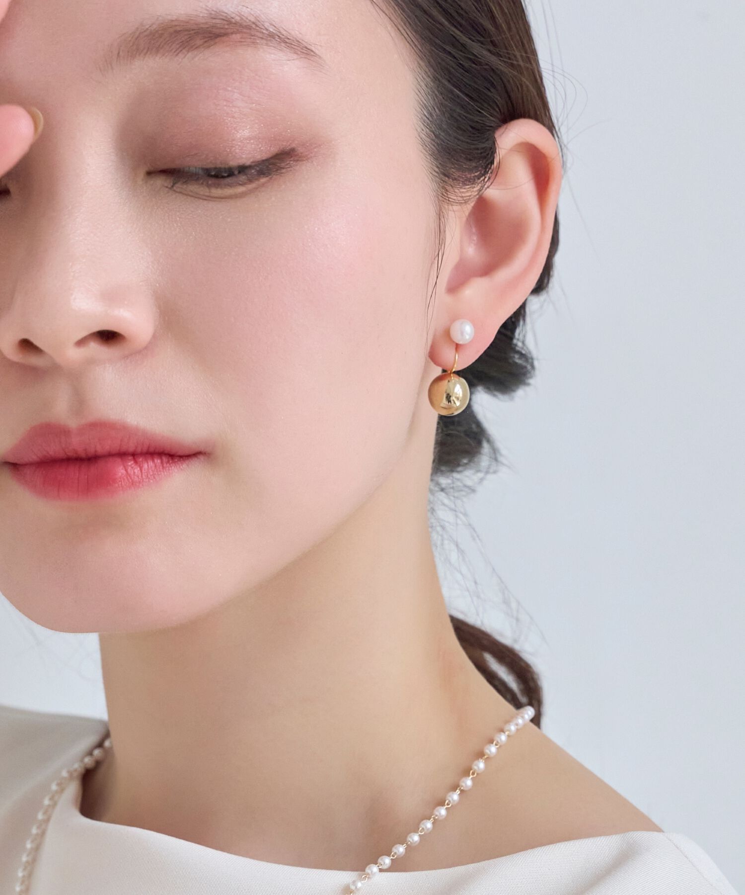 Phoebe「バックモチーフイヤリング　パール&times;メタル」|イヤリング|