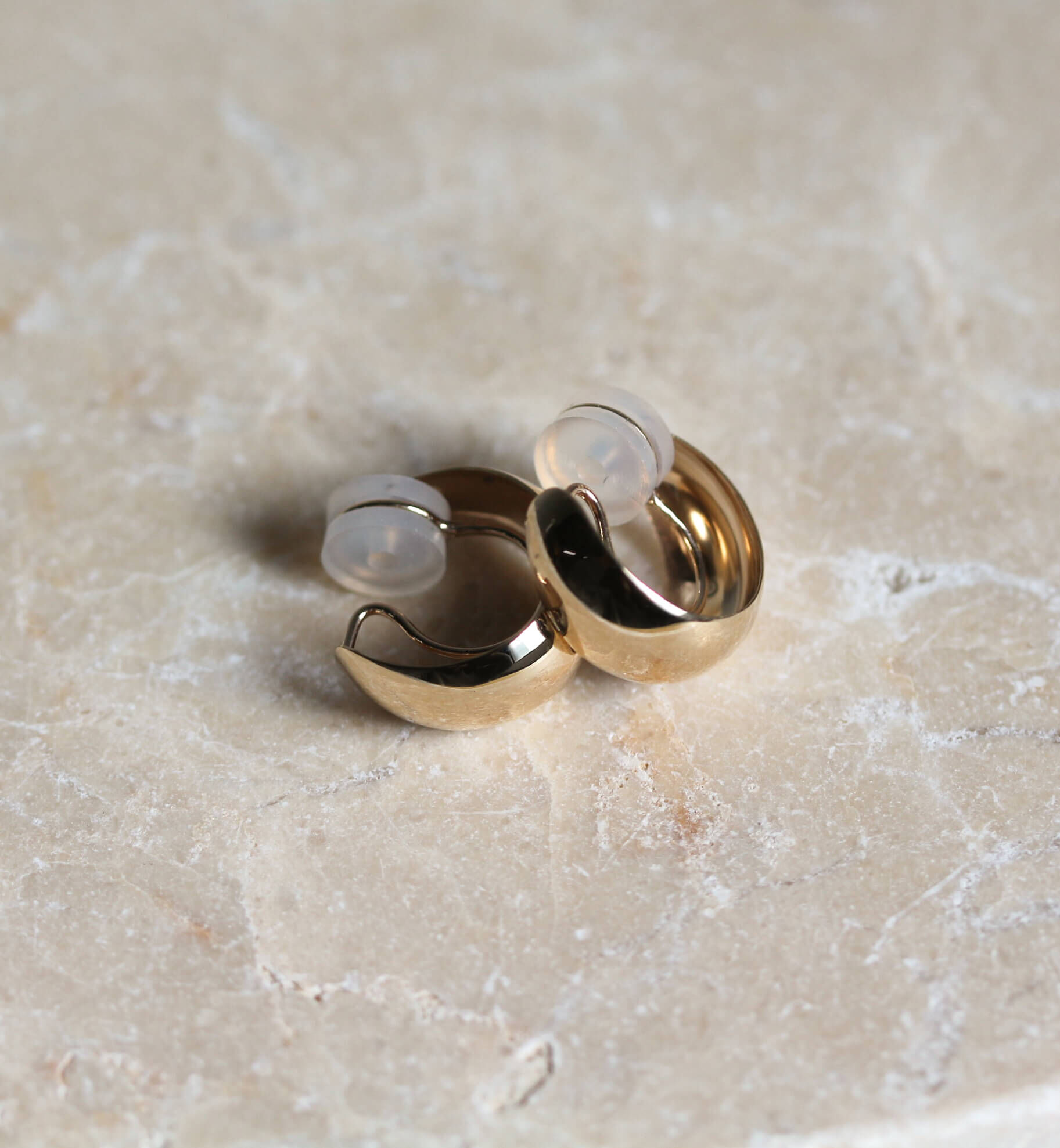  「ゴールド 月甲 イヤリング | K10YG」|イヤリング|