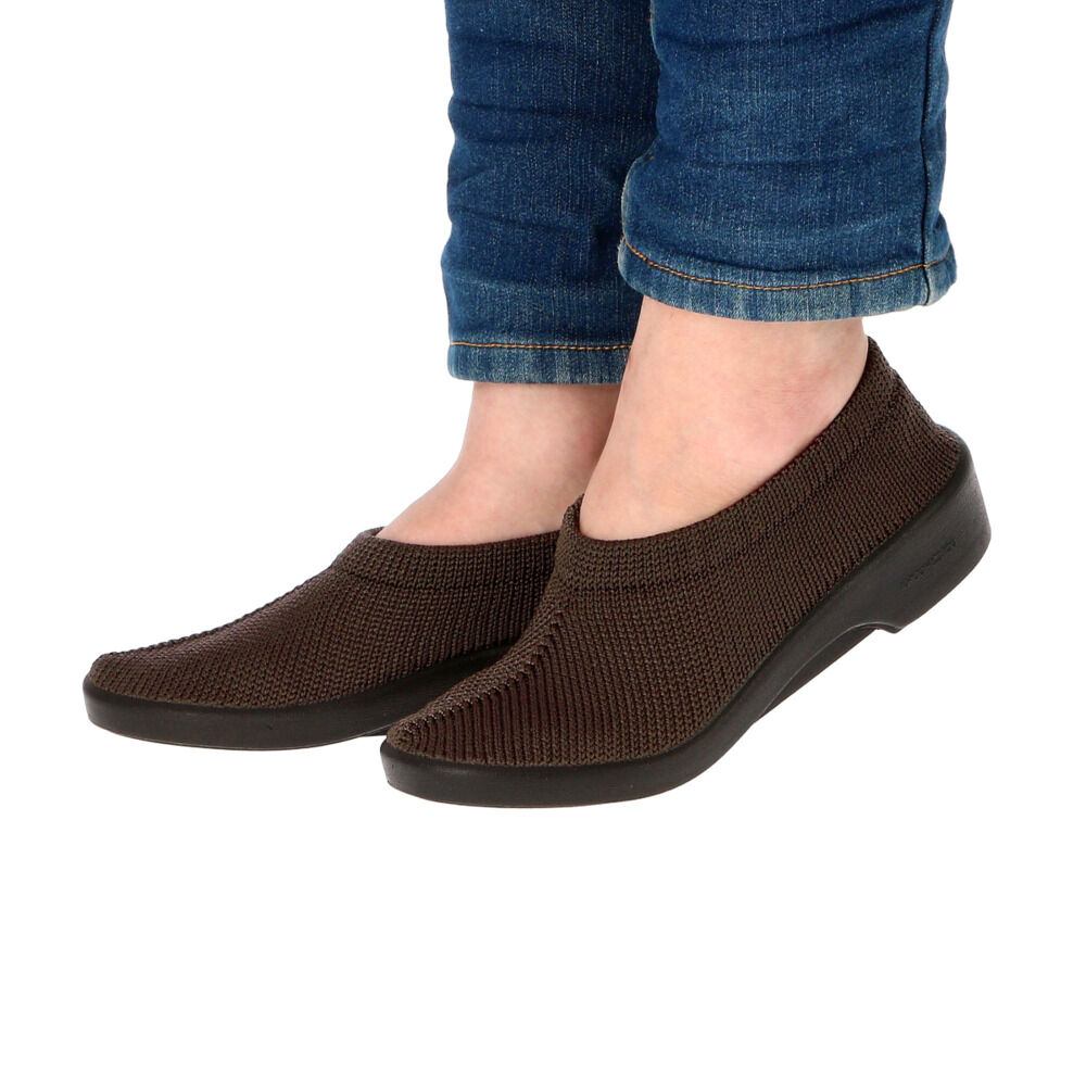 BACKYARD FAMILY「アルコペディコ 通販 クラシックライン STEPS ステップス スリッポン レディース 軽量」|バレエシューズ|ブラウン1