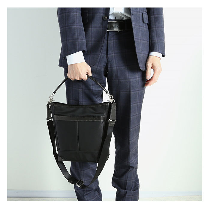 BACKYARD FAMILY「ショルダーバッグ メンズ 斜めがけ かっこいい 通販 大容量 ブランド INNFITH インフィス」|ショルダー・メッセンジャー|