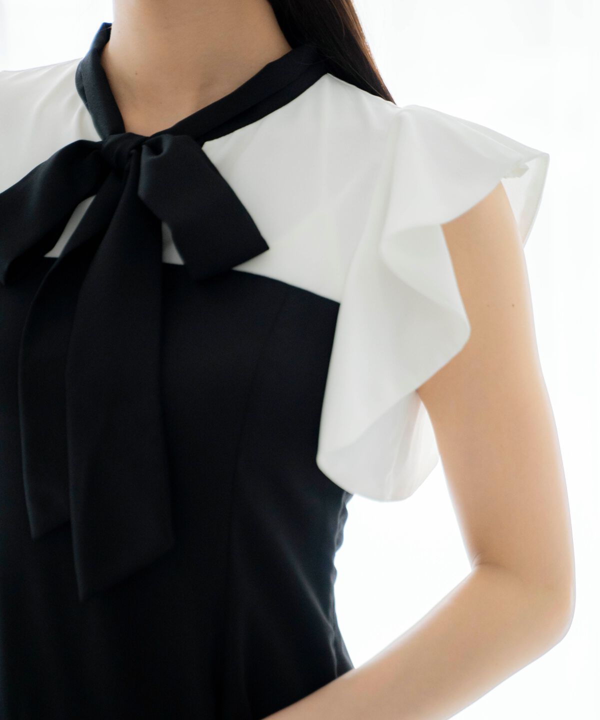 アンドクチュール「ラッフルノースリーブリボン襟ワンピース」|ワンピース|