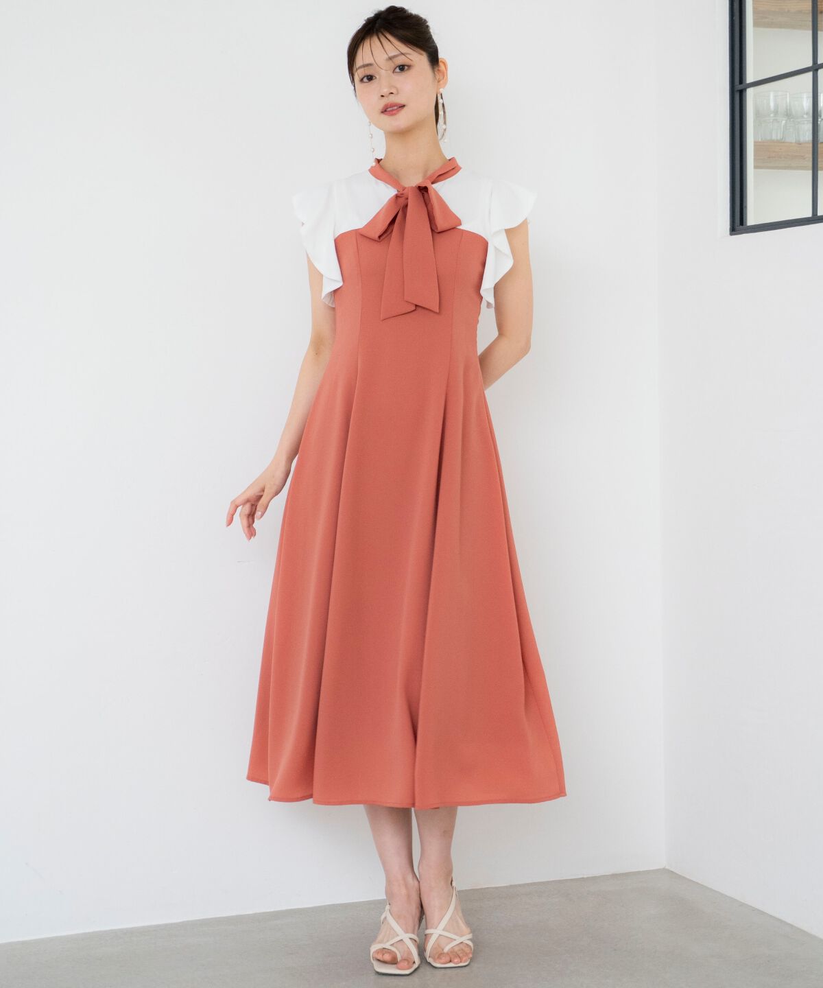 アンドクチュール「ラッフルノースリーブリボン襟ワンピース」|ワンピース|