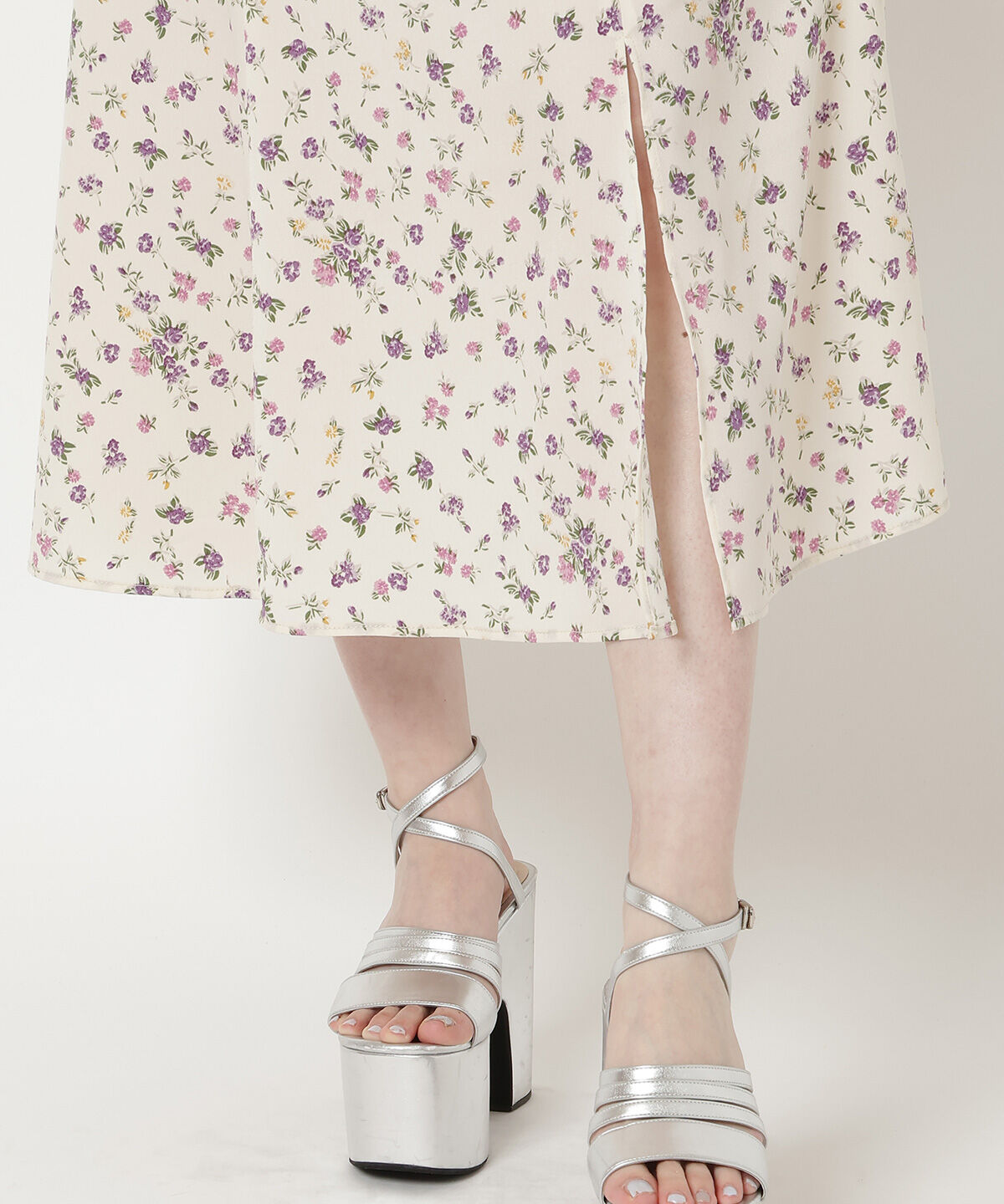 REDYAZEL「チョーカー付きフラワーワンピース」|ワンピース|