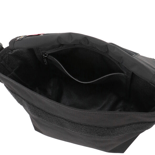 Manhattan Portage「Nylon Messenger Bag JR Flap Zipper Pocket 3D Embroidery Neon」|ショルダー・メッセンジャー|