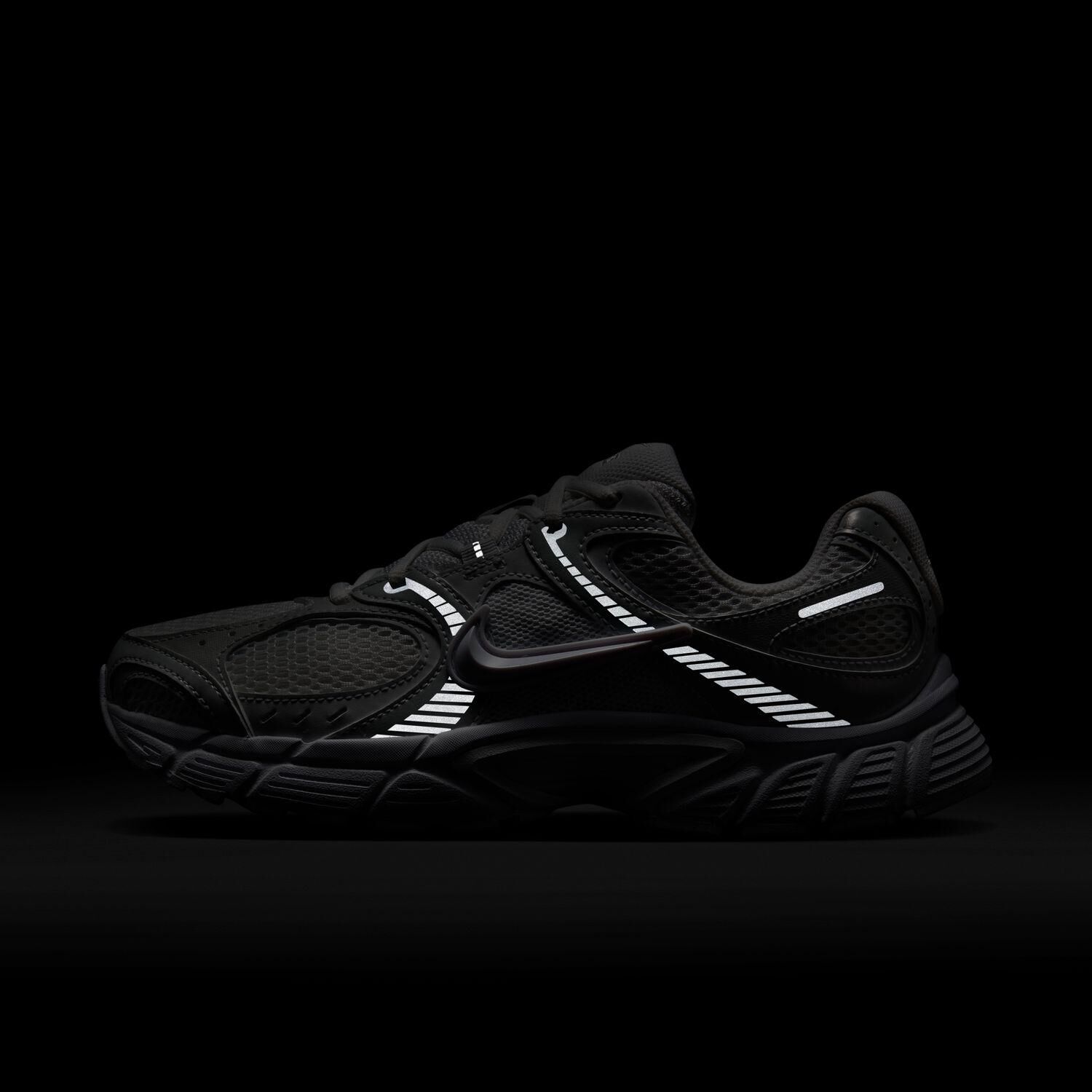 NIKE「【NIKE】W V5 RNR」|スニーカー|